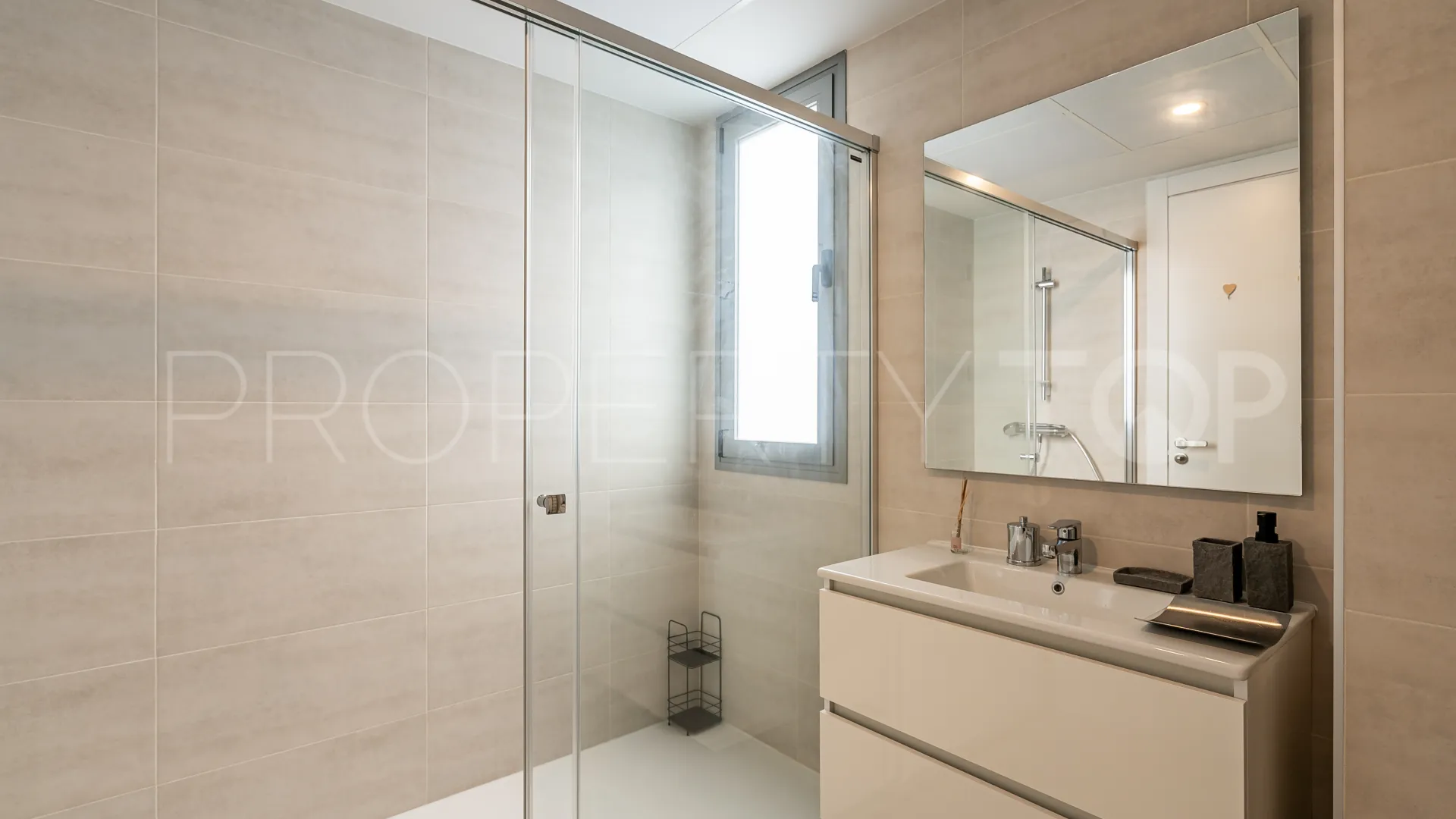 2 bedrooms Vanian Green Village ground floor apartment for sale