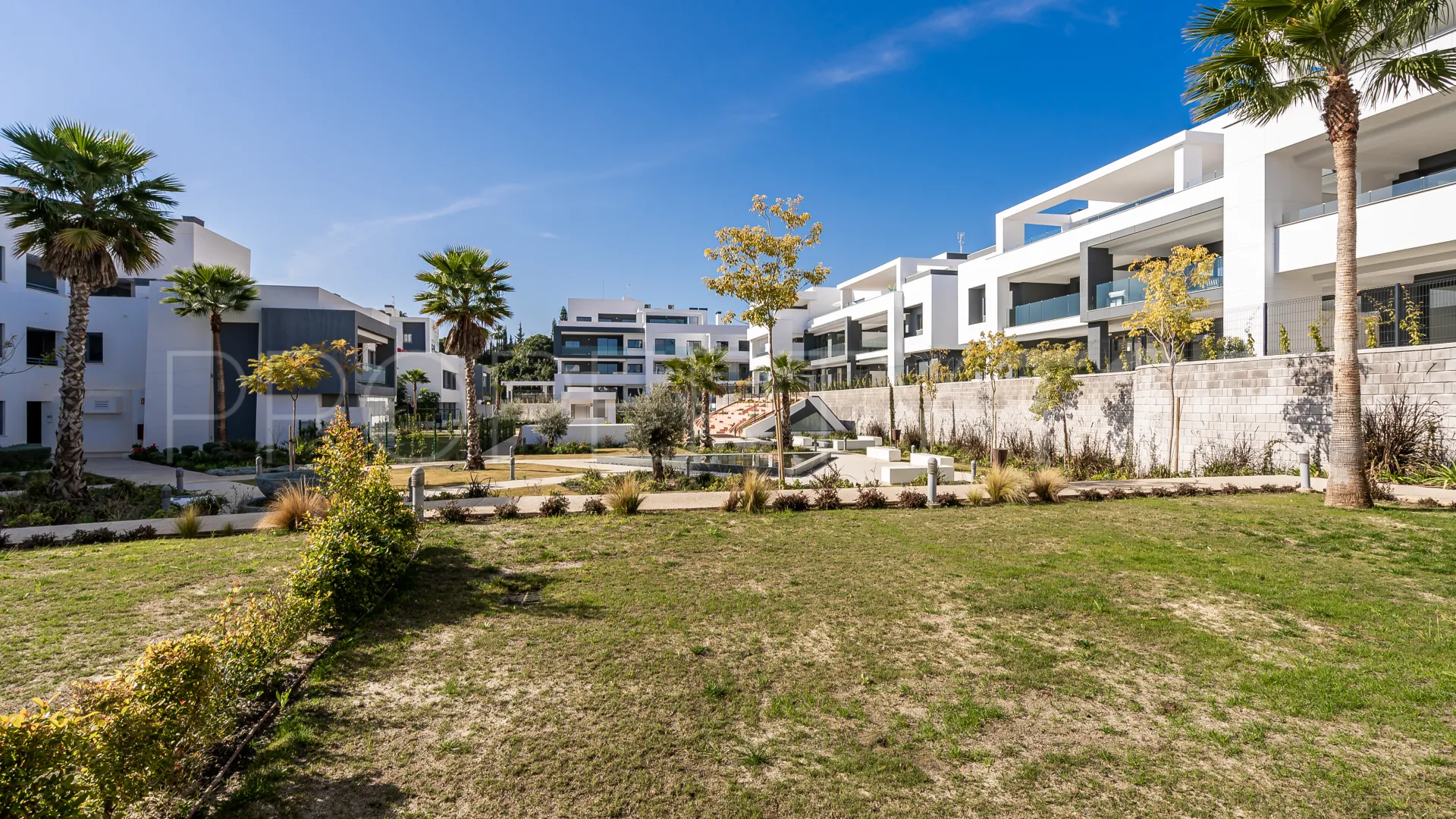 2 bedrooms Vanian Green Village ground floor apartment for sale