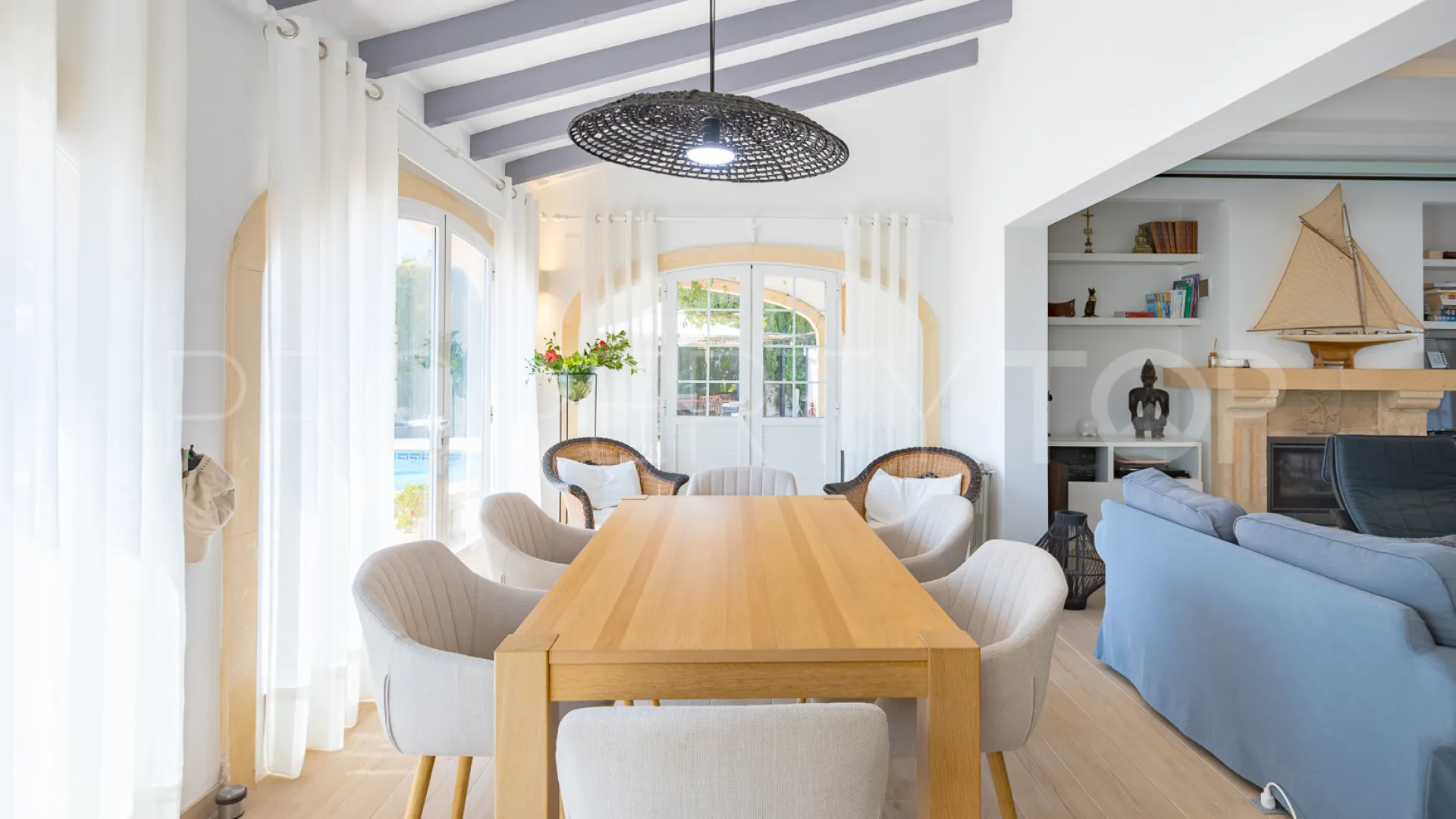 Villa for sale in La Mandarina