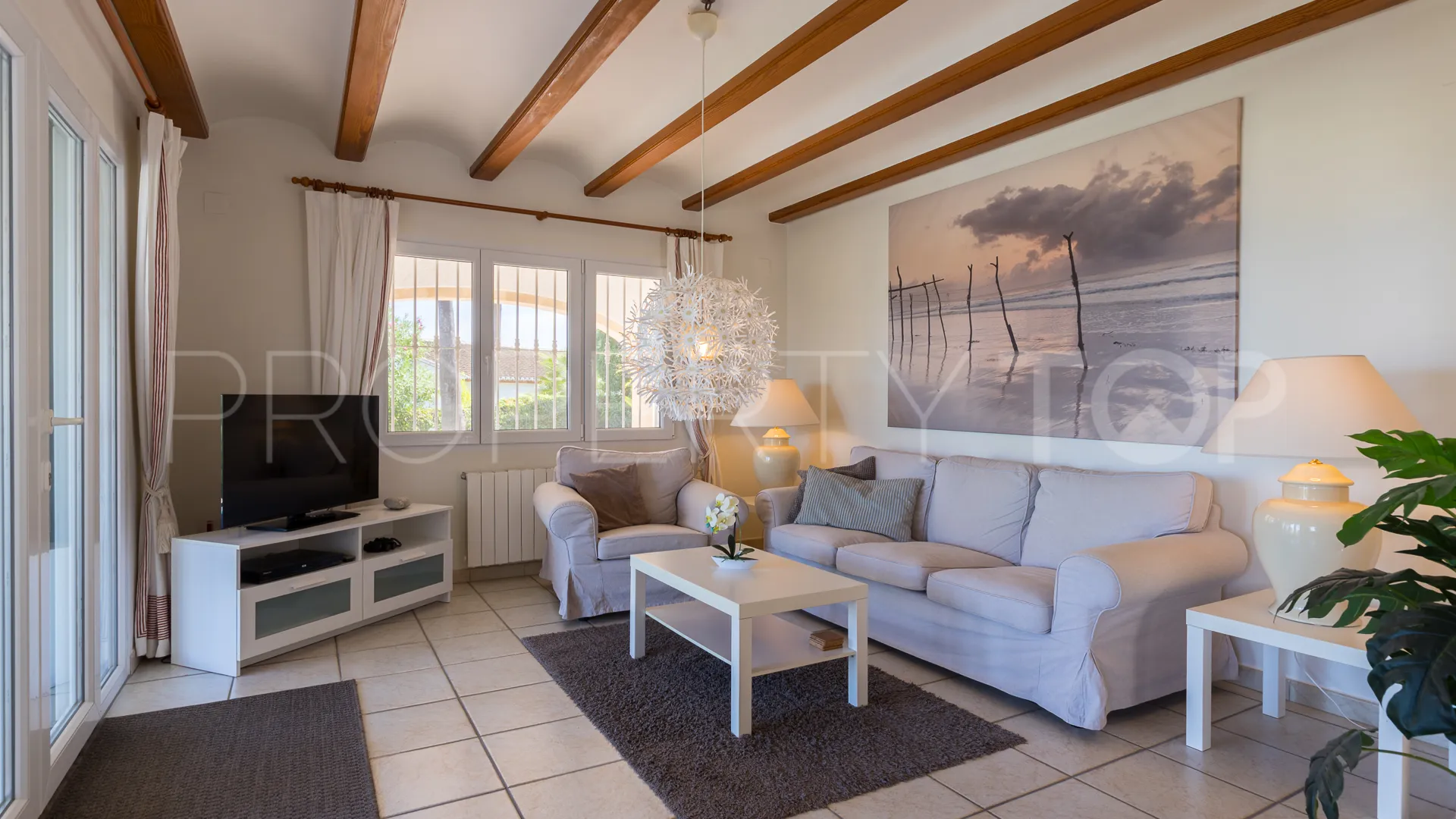 Villa de 3 dormitorios a la venta en Adsubia
