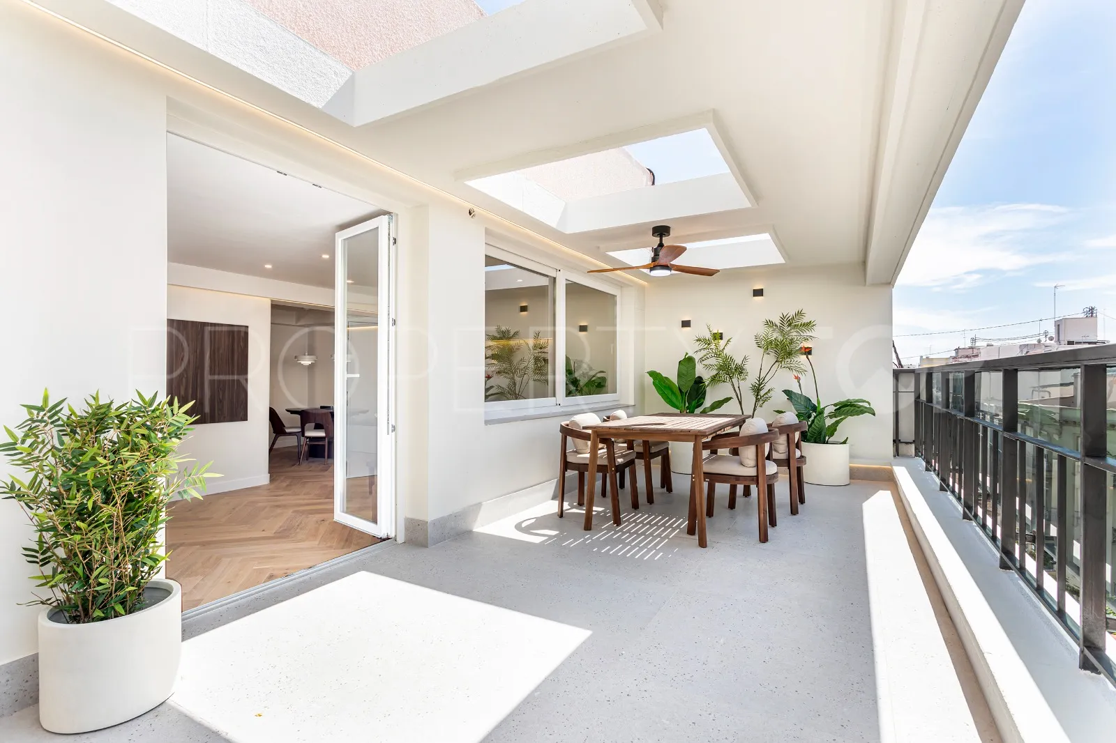 Penthouse for sale in L'Eixample