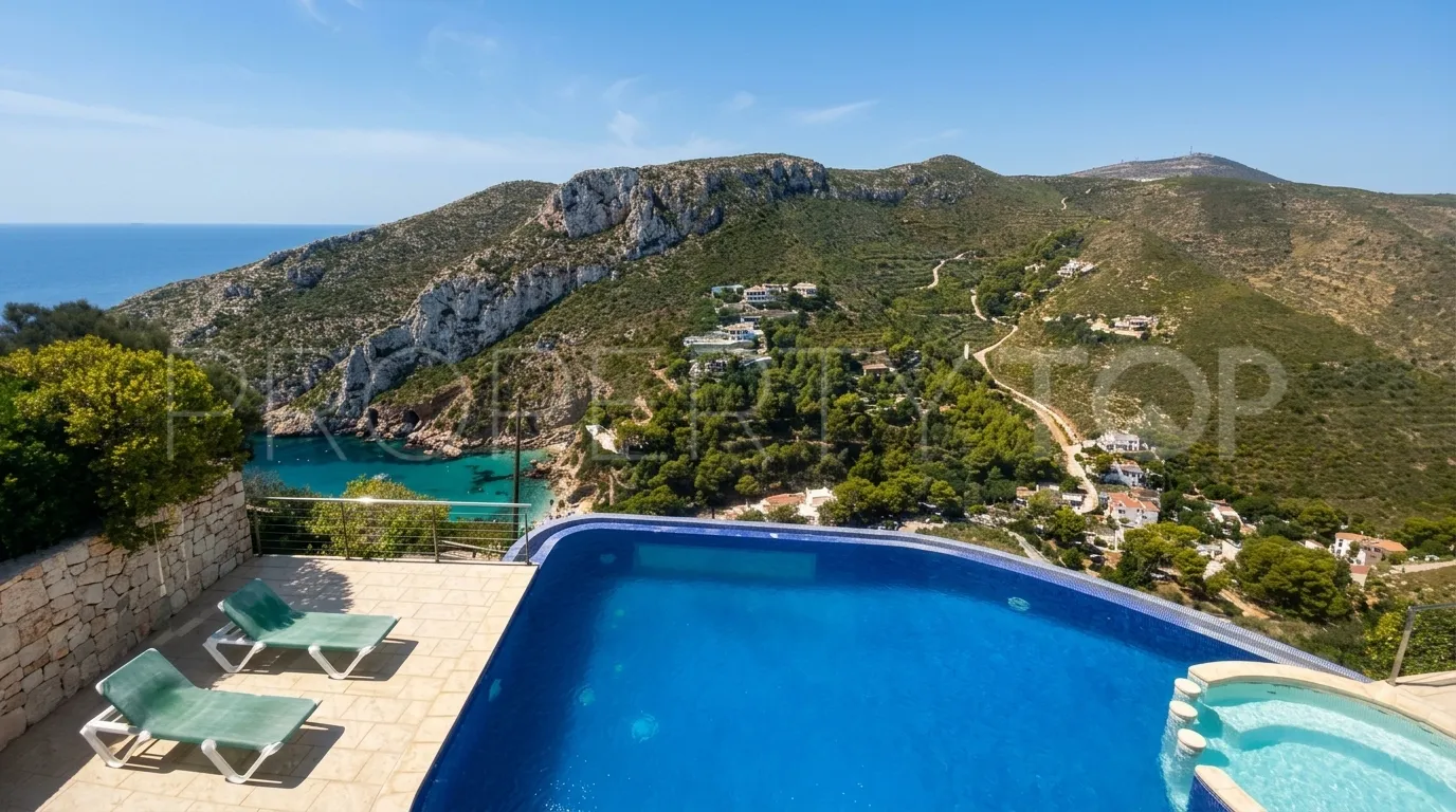 Granadella, villa en venta con 4 dormitorios