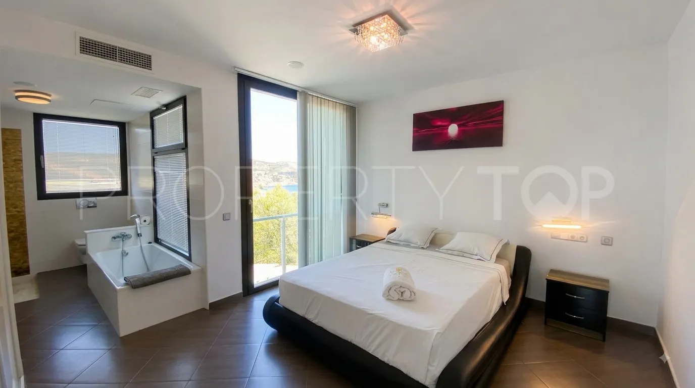 Granadella, villa en venta con 4 dormitorios