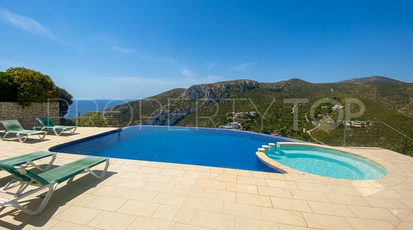Granadella, villa en venta con 4 dormitorios