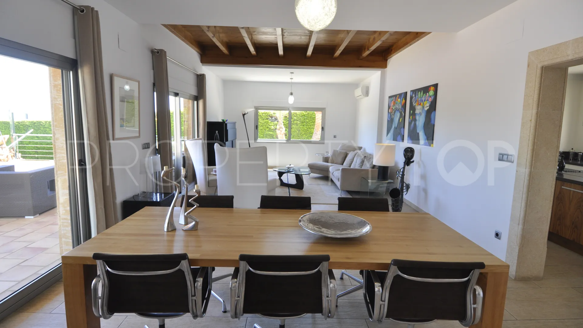 For sale Puerta Fenicia 5 bedrooms villa