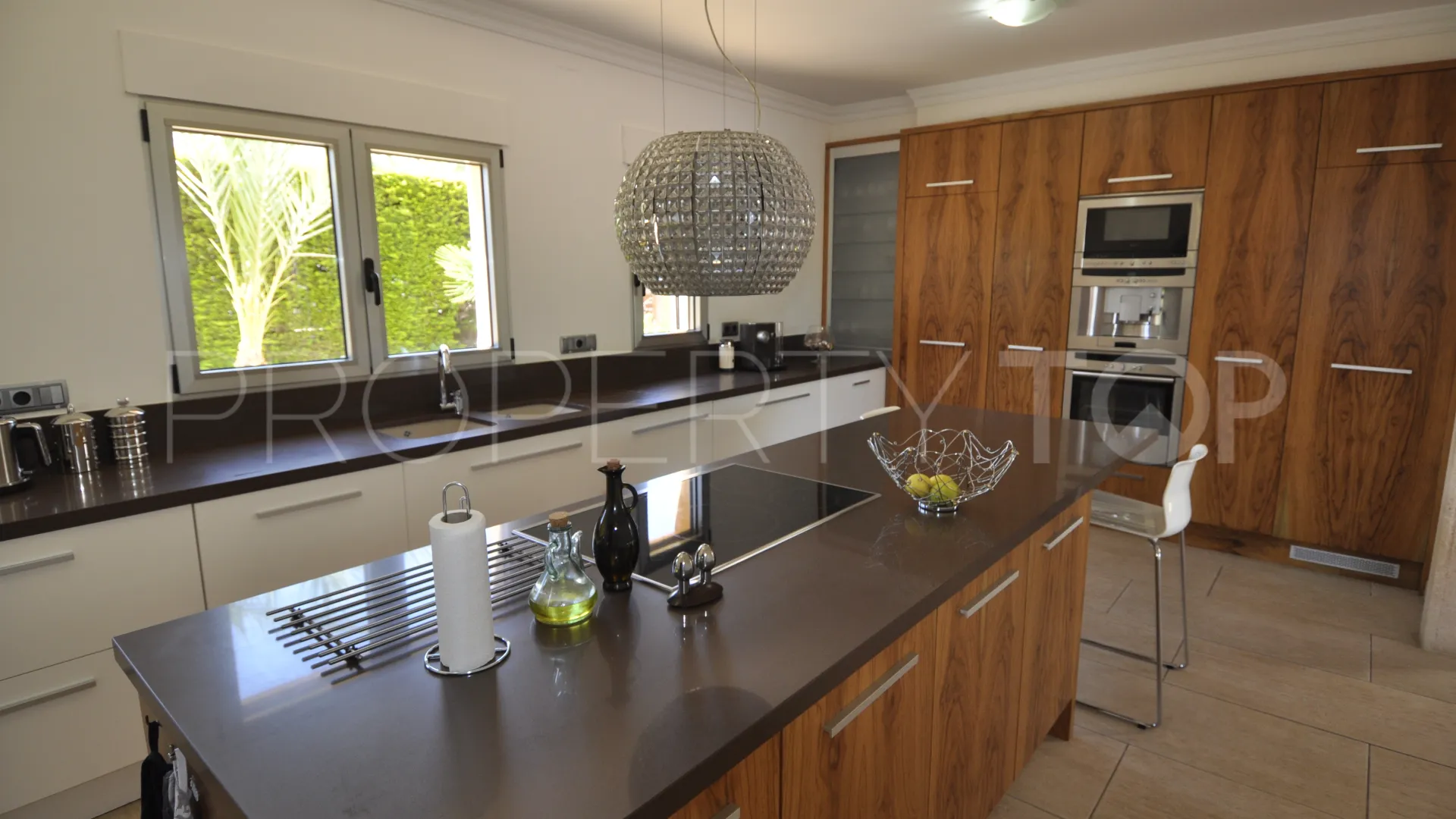 For sale Puerta Fenicia 5 bedrooms villa