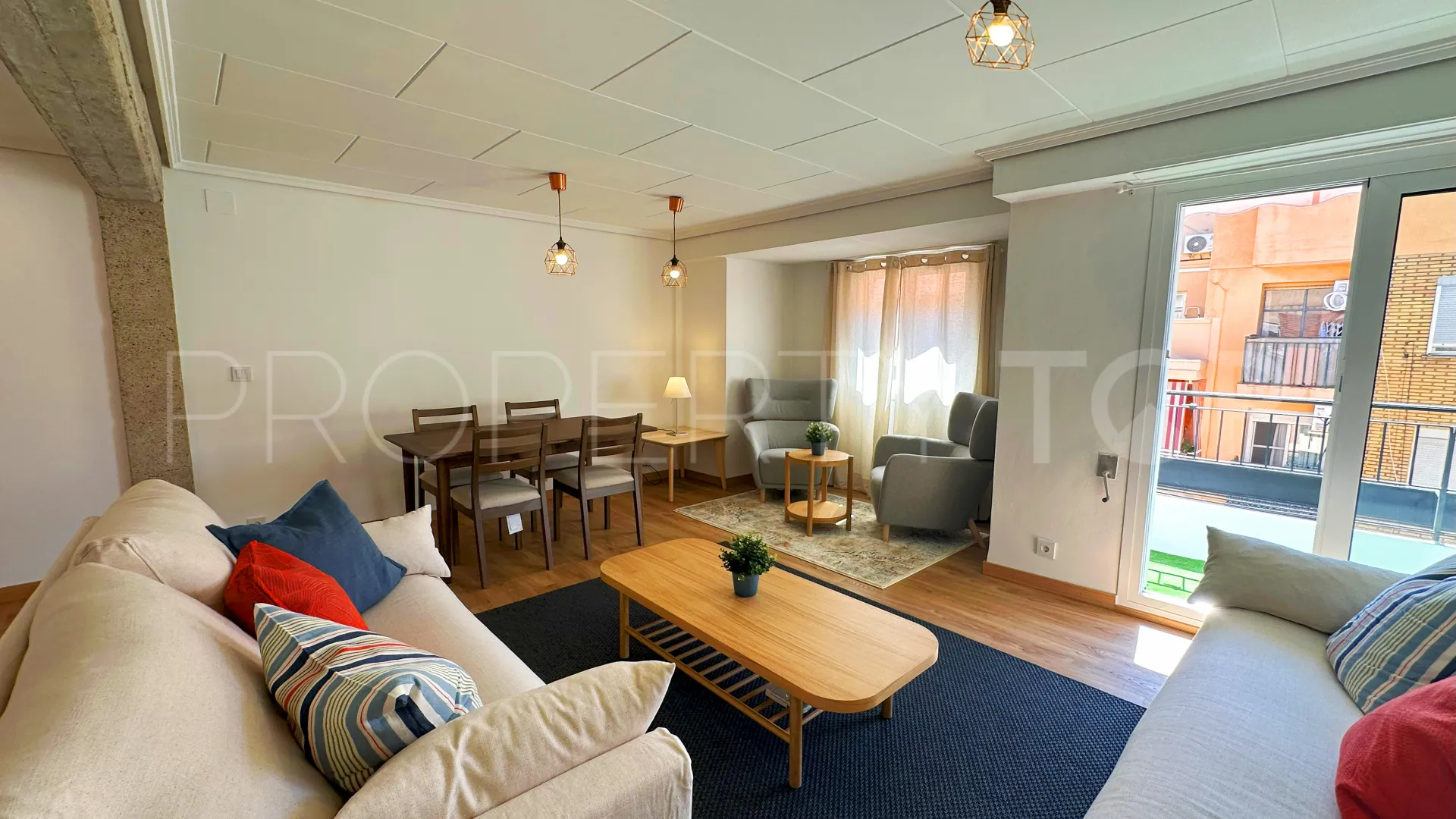 Flat with 3 bedrooms for sale in Benetusser