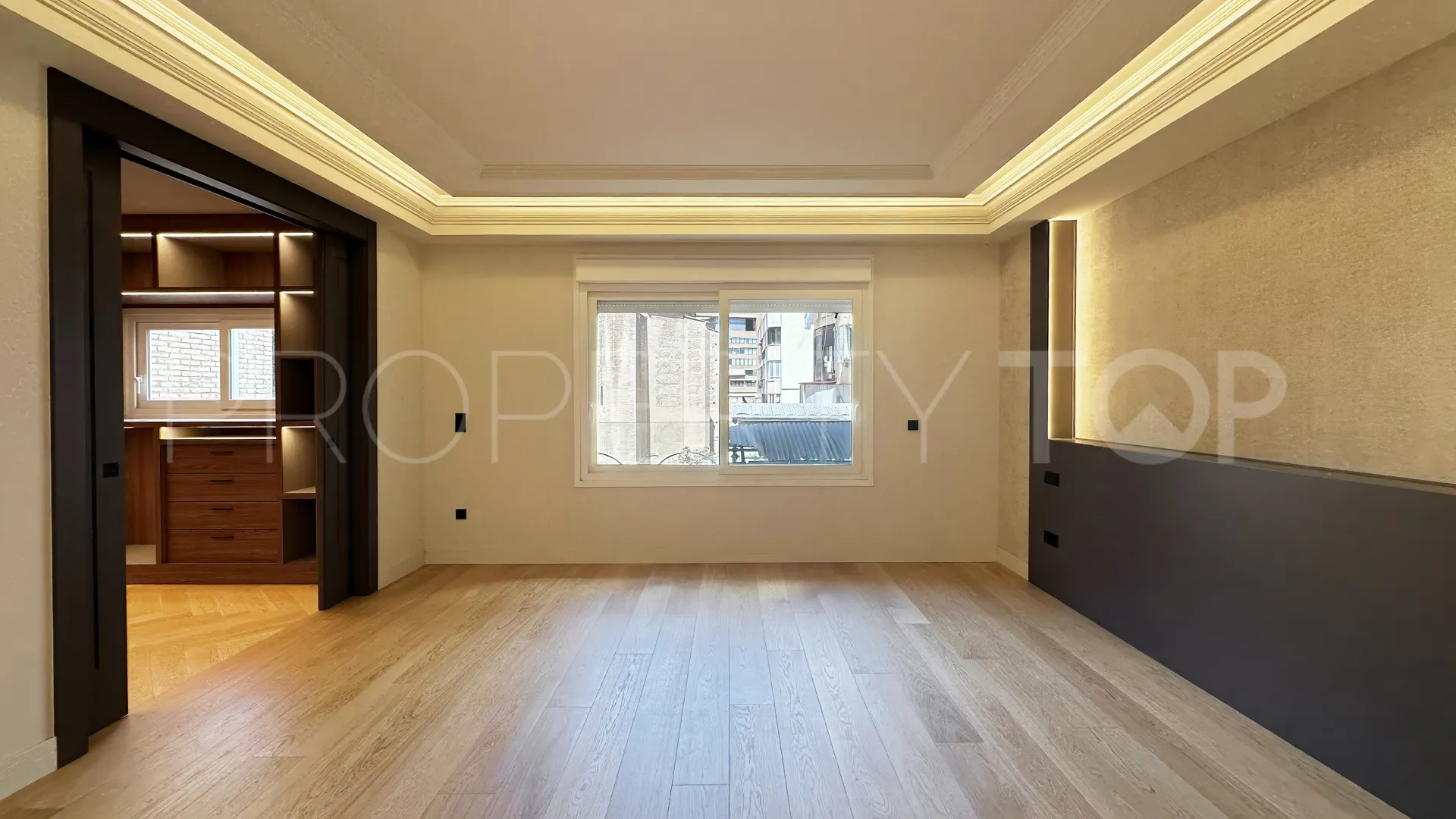 Buy L'Eixample apartment