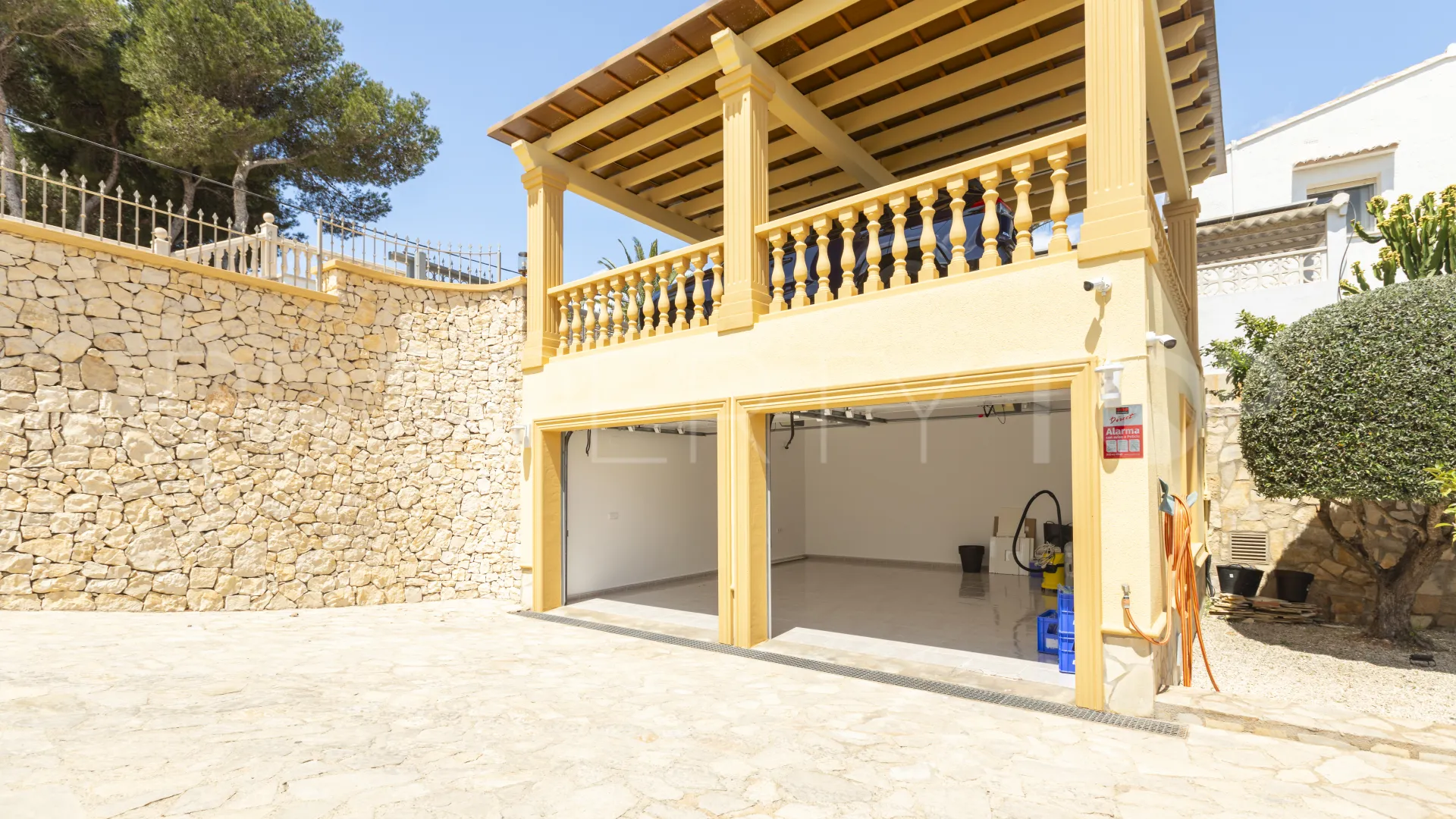 Villa a la venta en Balcon al Mar de 4 dormitorios