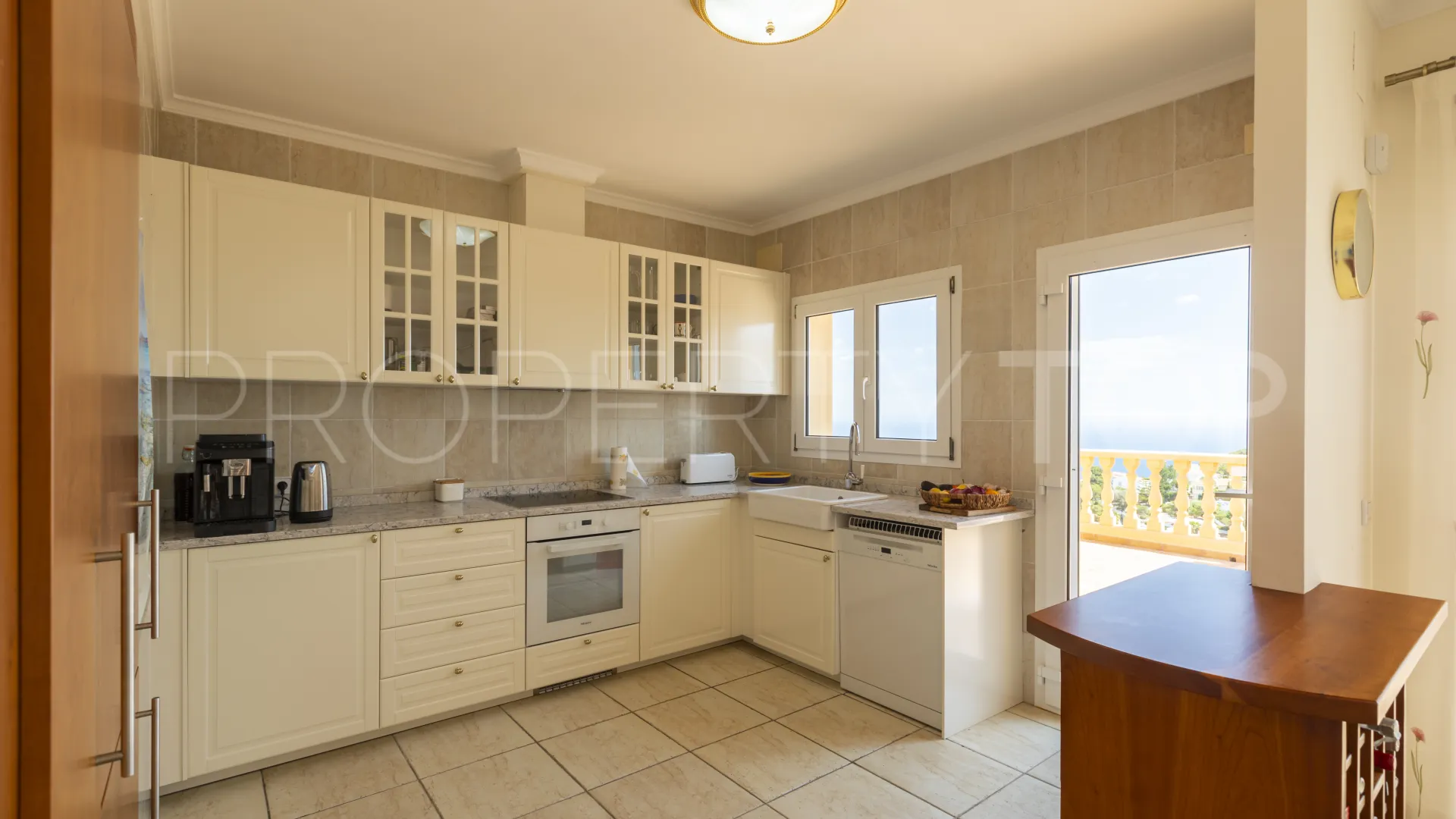 Villa a la venta en Balcon al Mar de 4 dormitorios