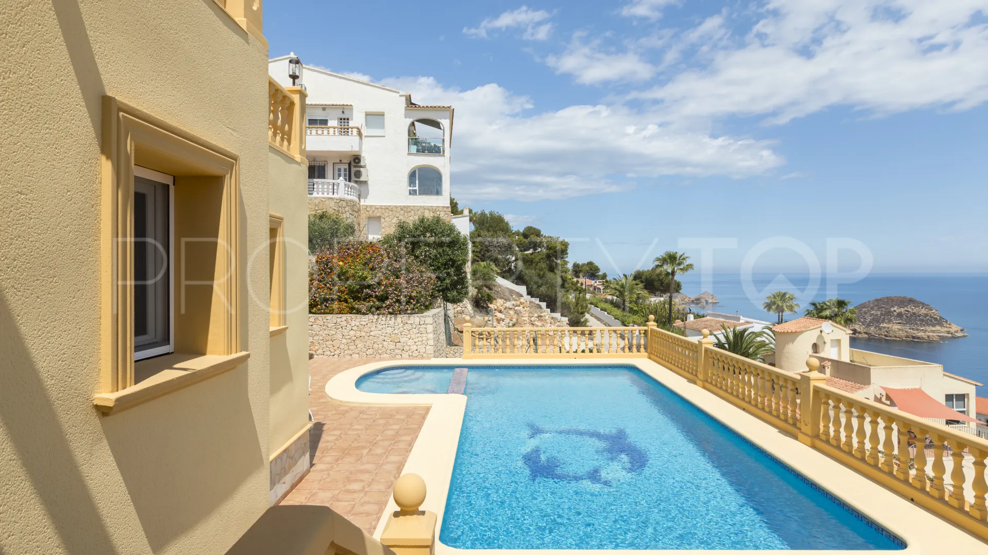 Villa a la venta en Balcon al Mar de 4 dormitorios