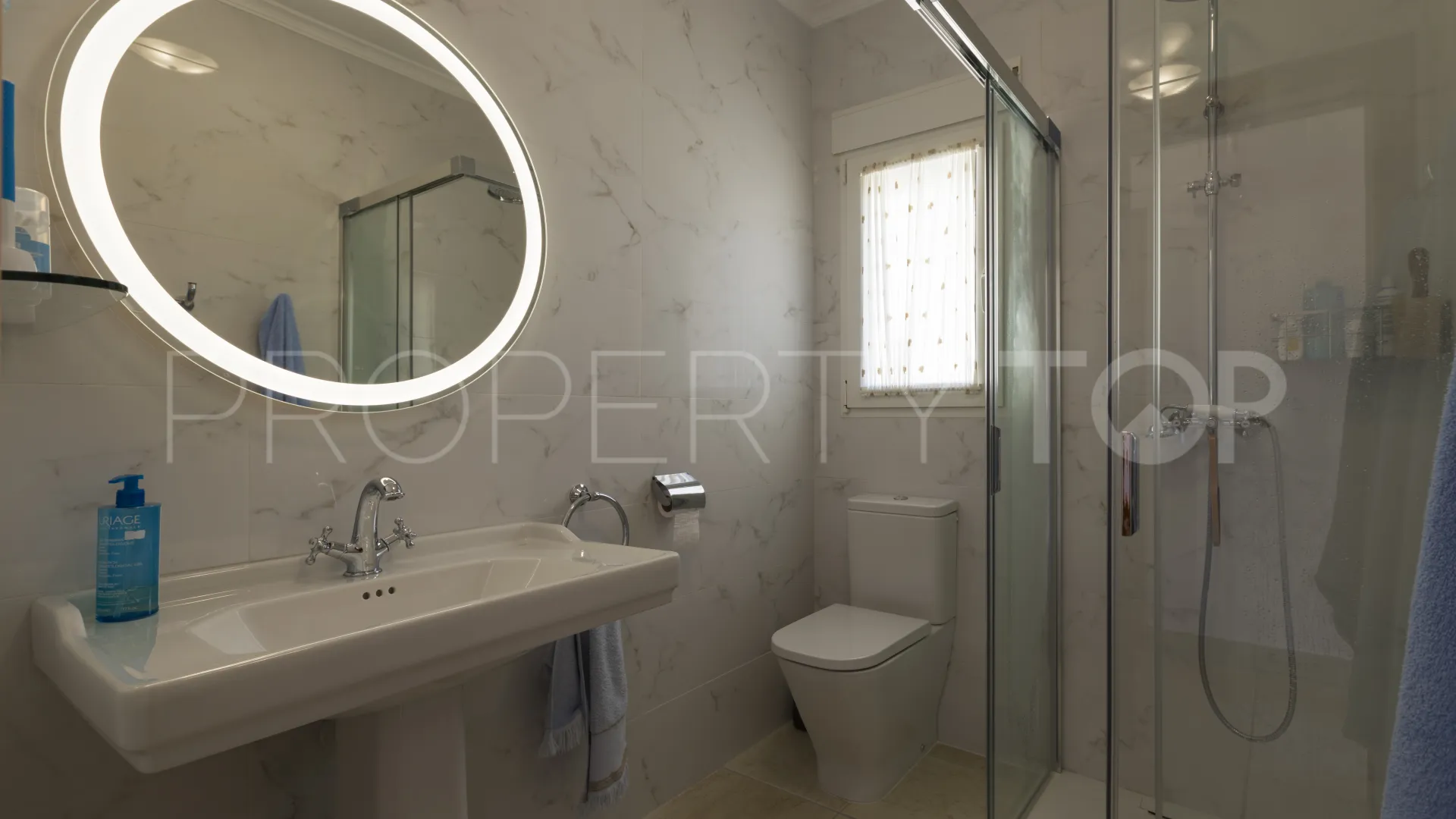 Villa a la venta en Balcon al Mar de 4 dormitorios