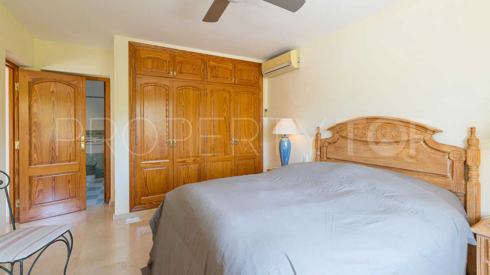Se vende villa con 4 dormitorios en Portichol