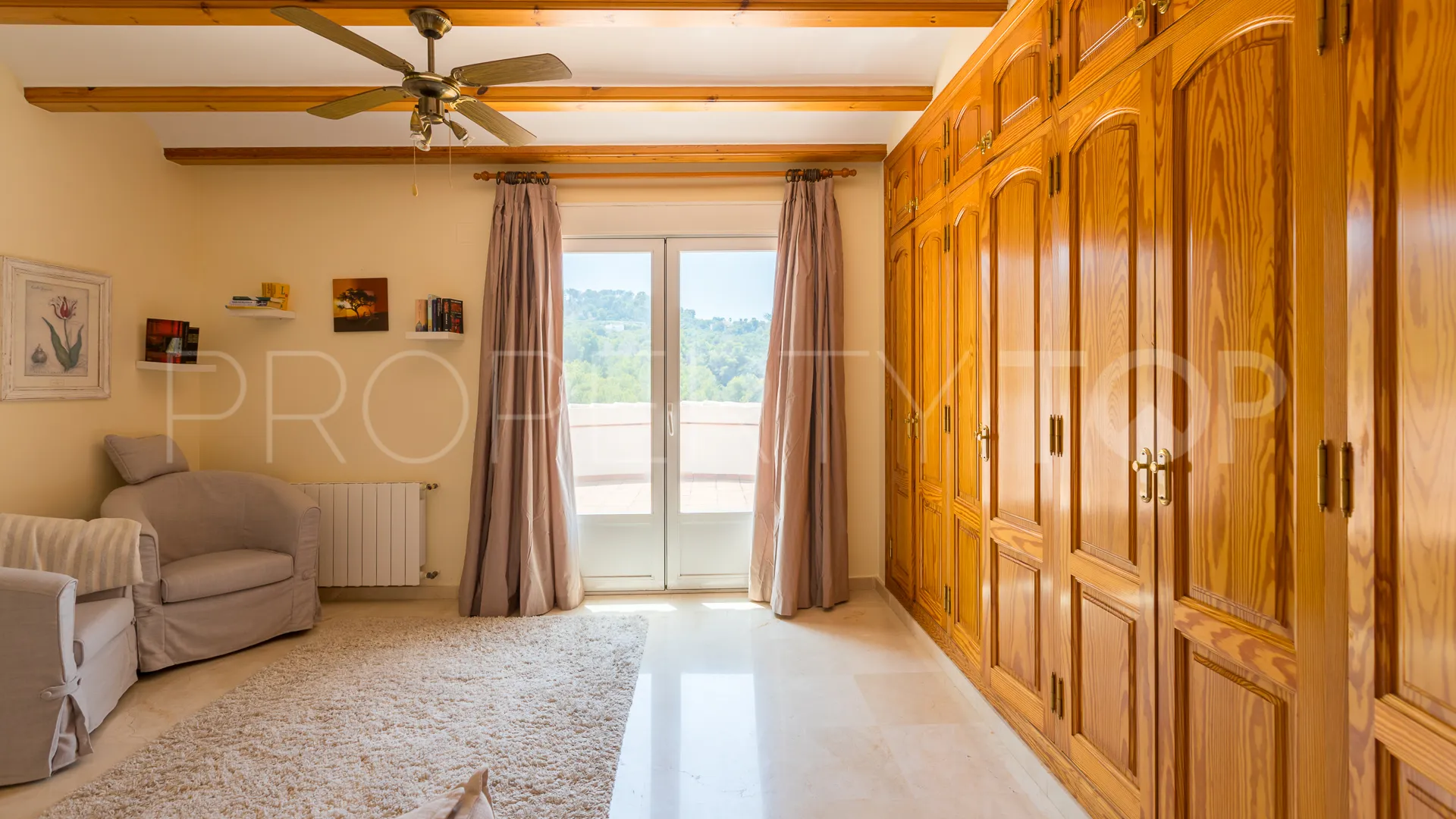 Se vende villa con 4 dormitorios en Portichol