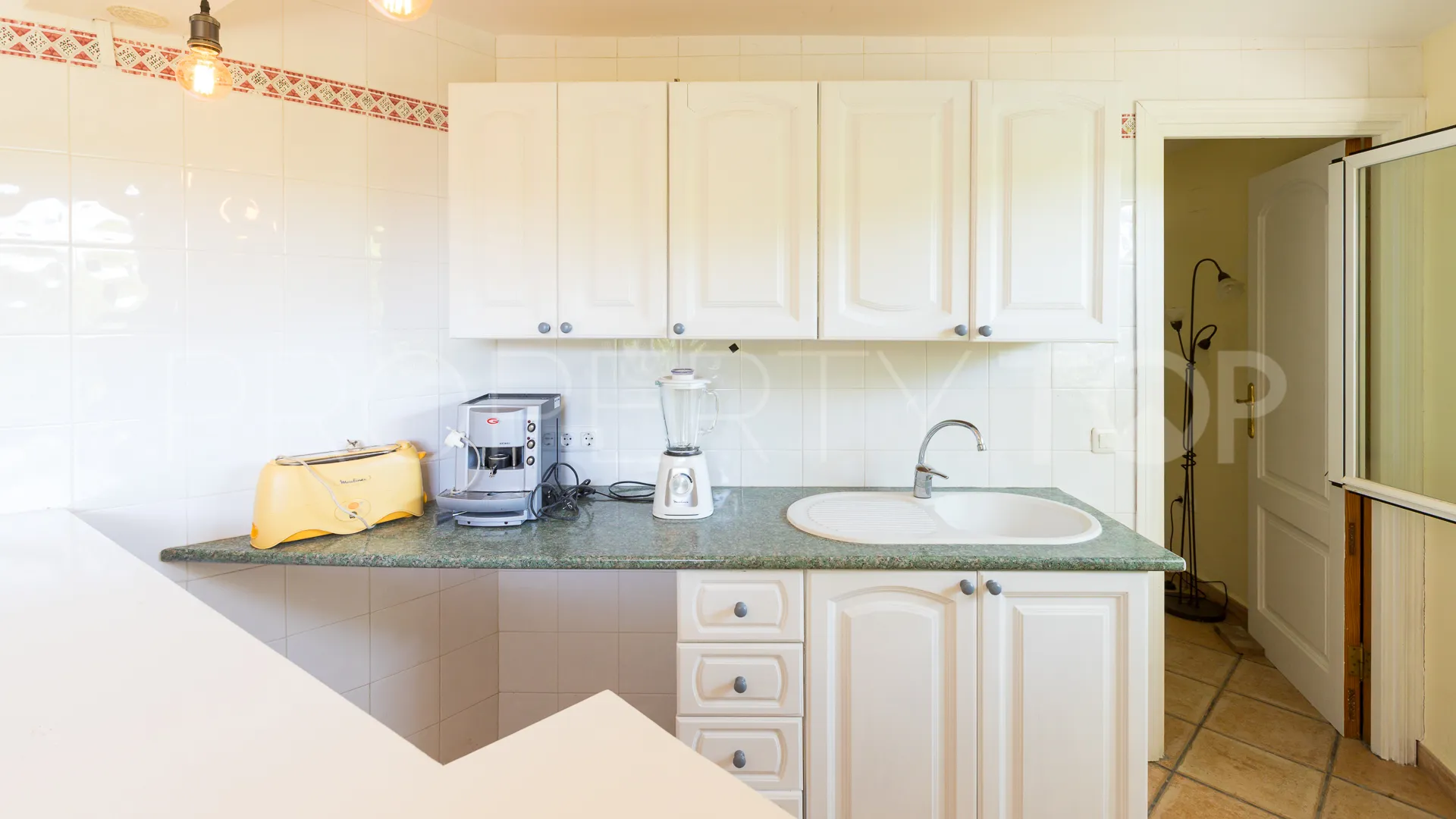 Se vende villa con 4 dormitorios en Portichol