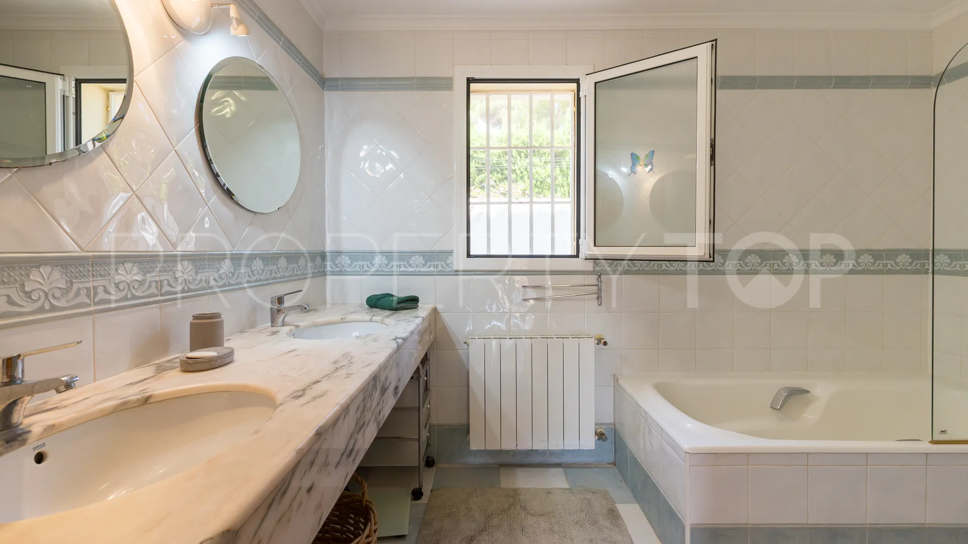 Se vende villa con 4 dormitorios en Portichol