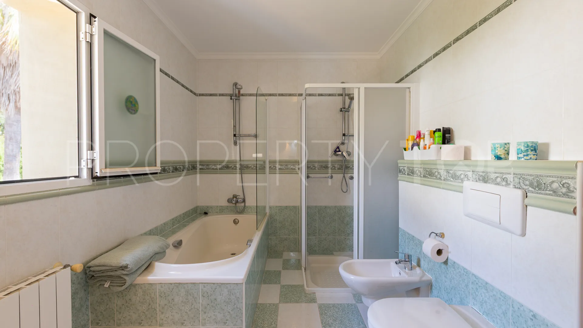 Se vende villa con 4 dormitorios en Portichol