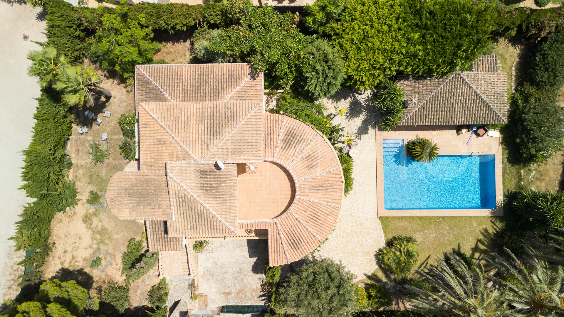 Se vende villa con 4 dormitorios en Portichol