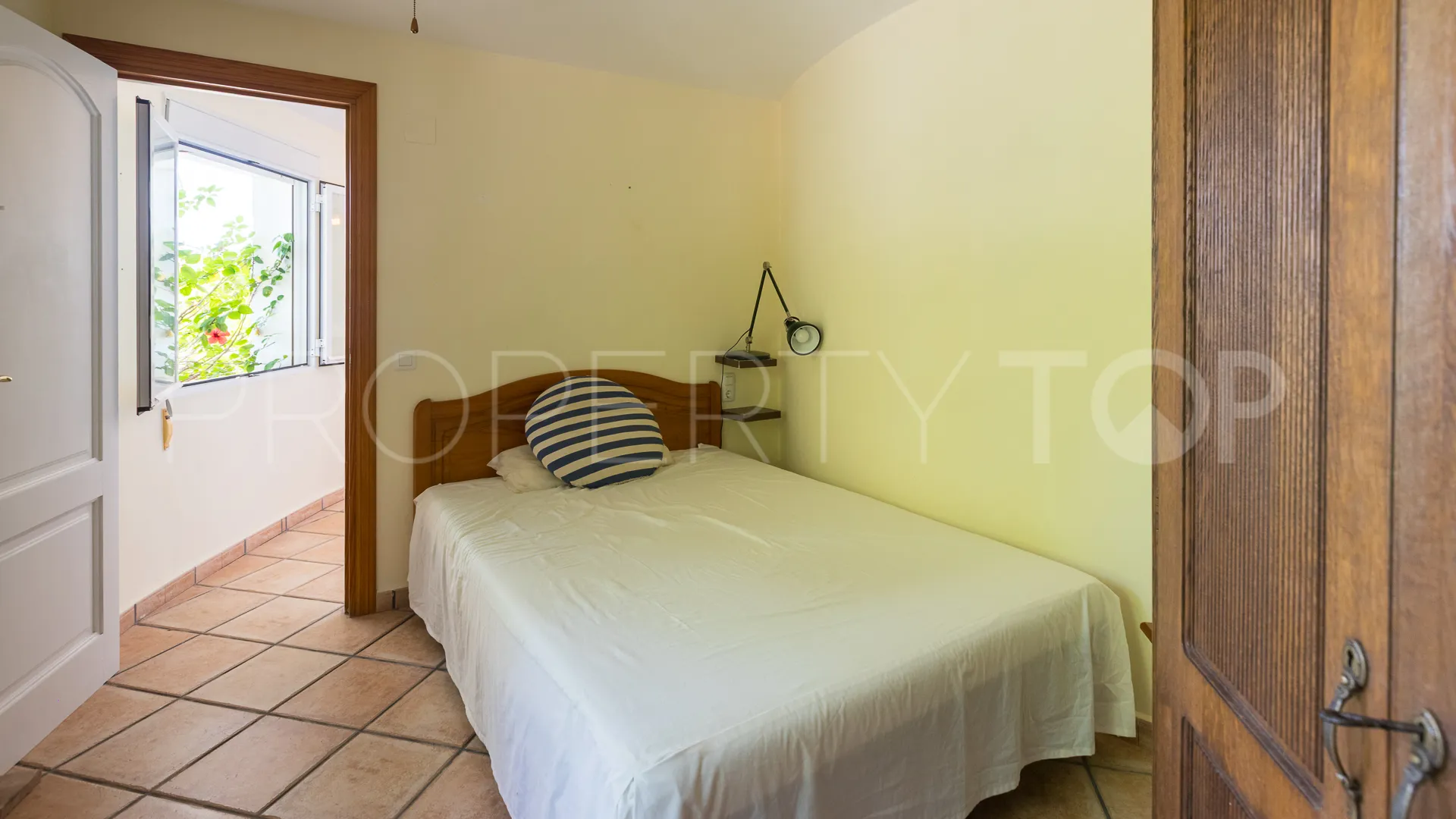 Se vende villa con 4 dormitorios en Portichol
