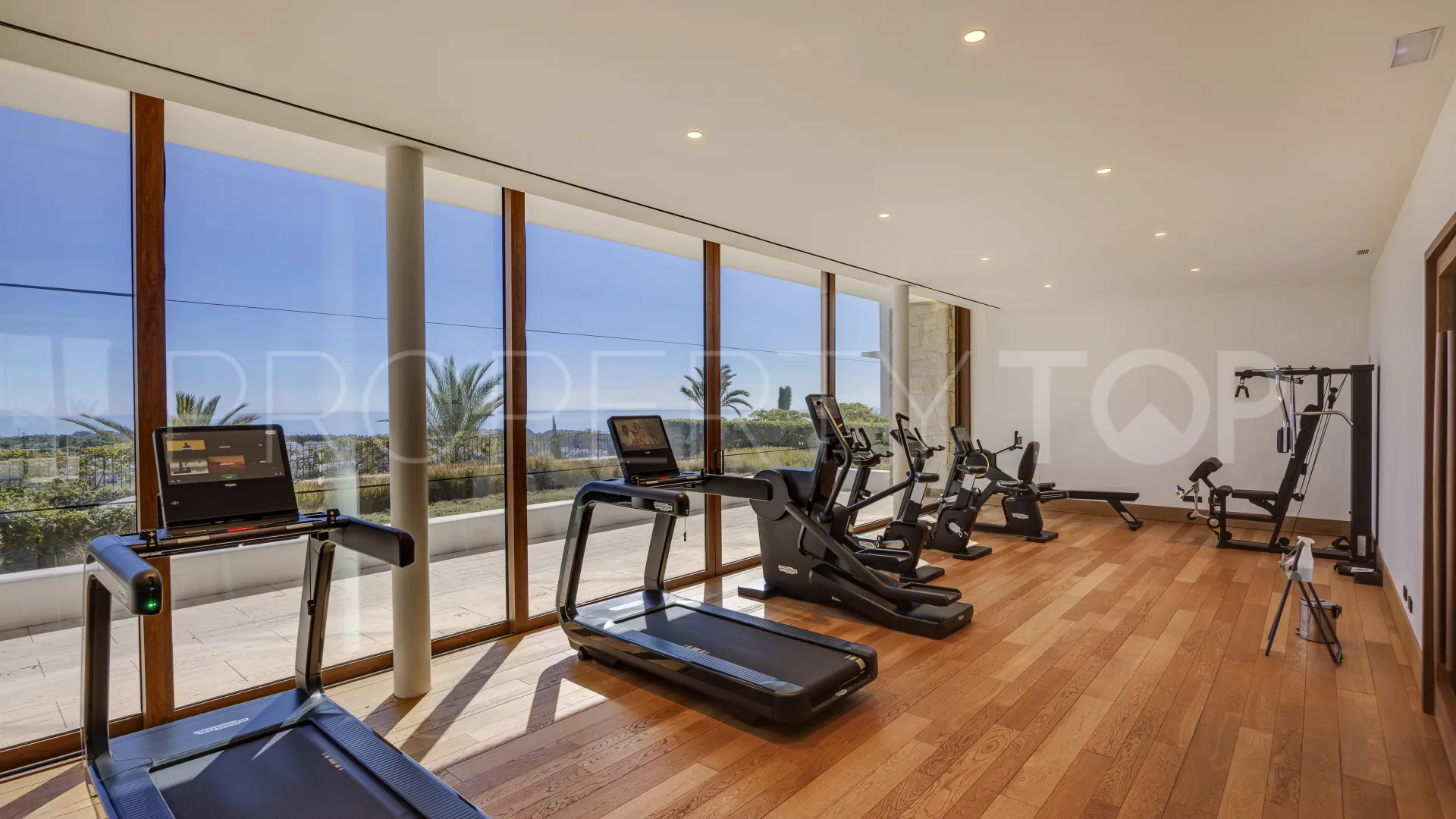 Apartment in Finca Cortesin for sale