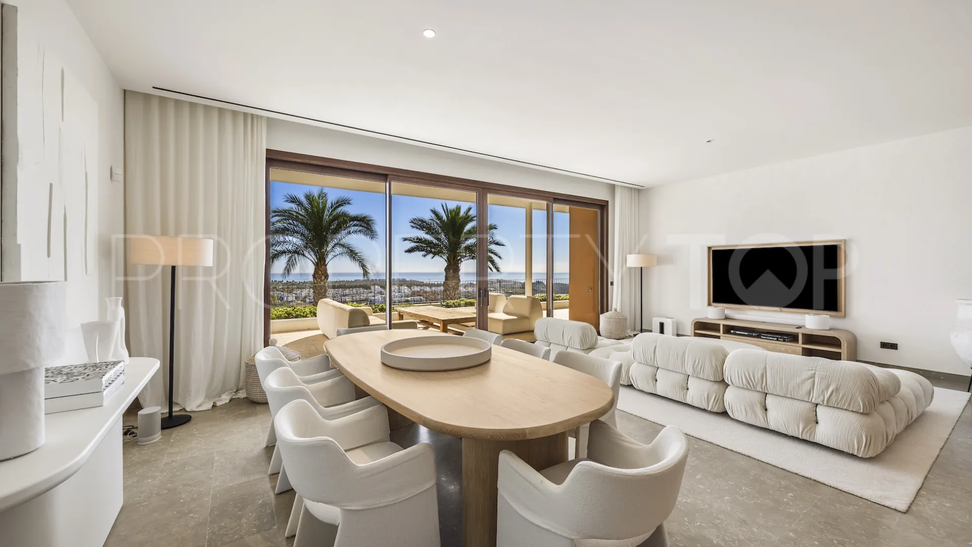 Apartment in Finca Cortesin for sale