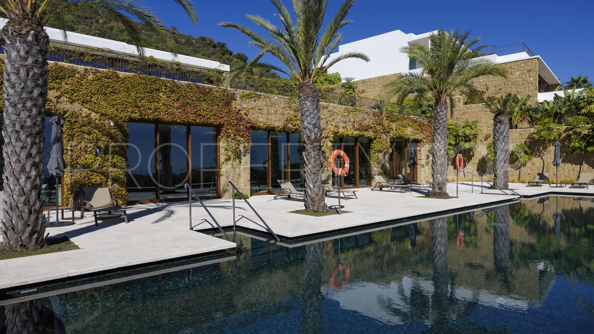 Apartment in Finca Cortesin for sale