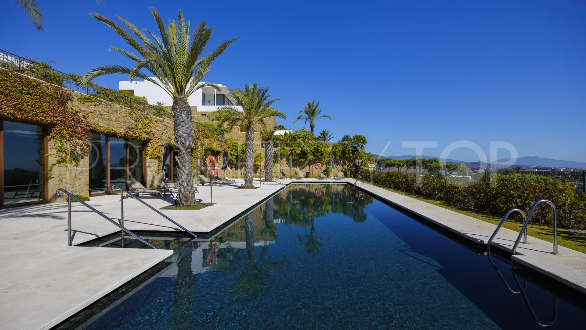 Apartment in Finca Cortesin for sale