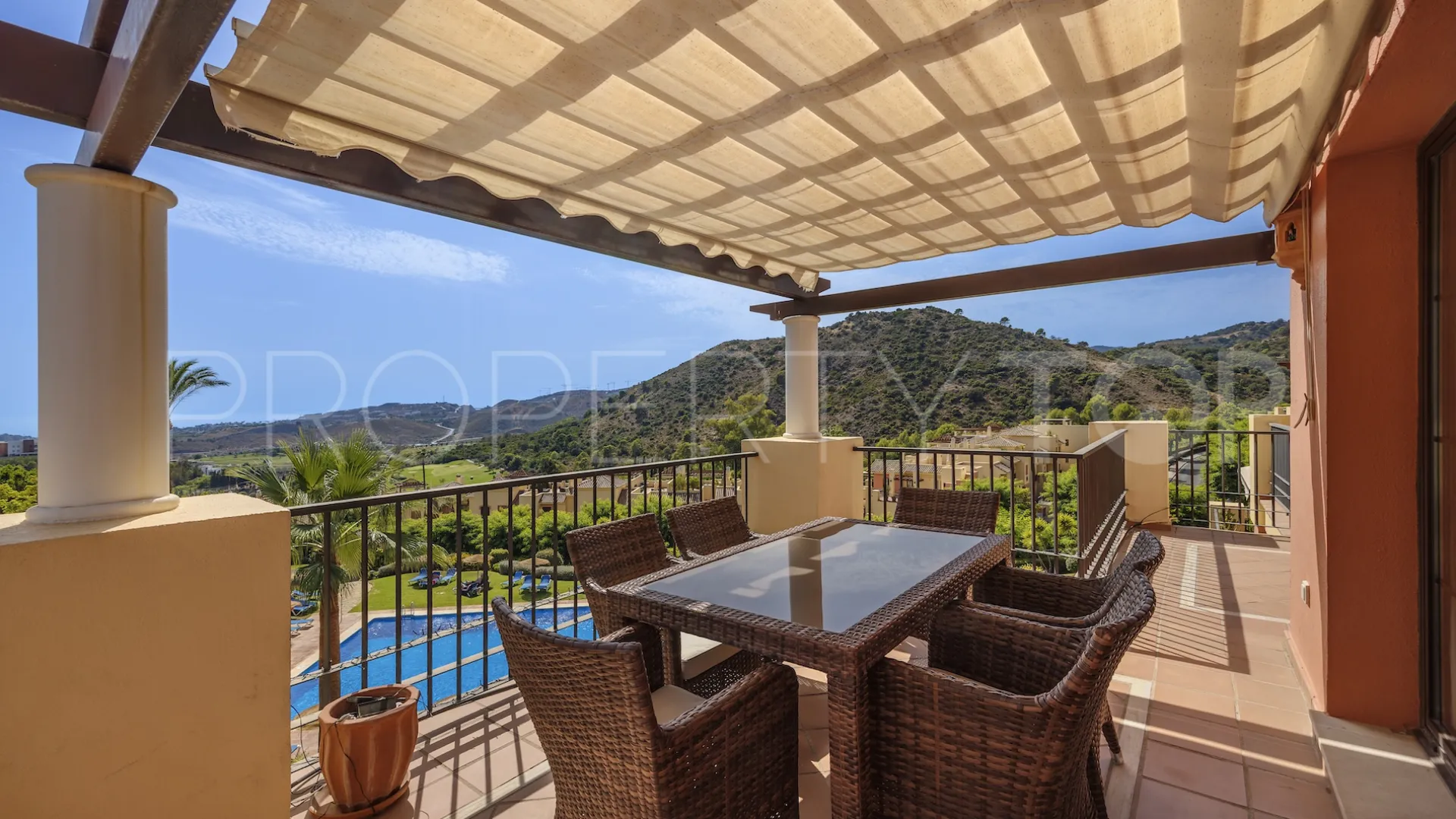 For sale 3 bedrooms penthouse in Los Arqueros