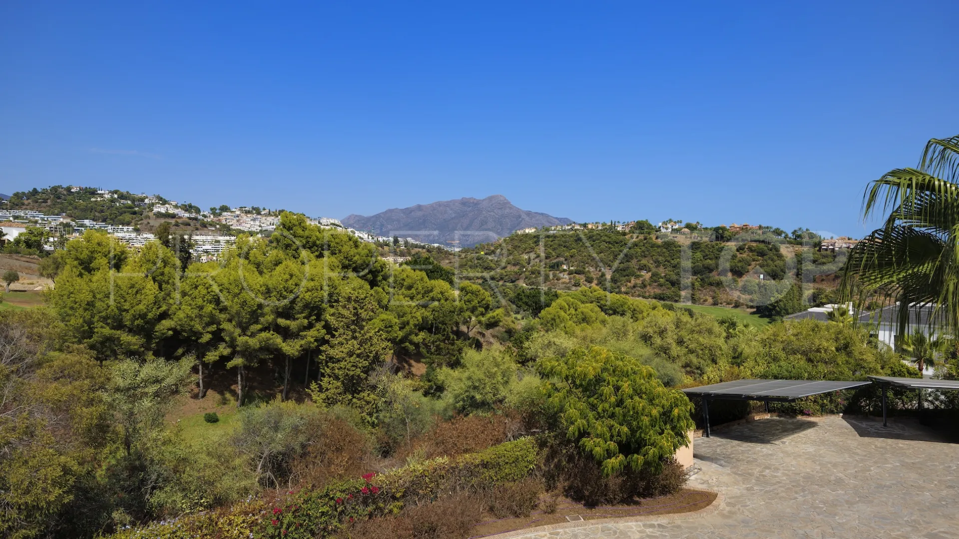 For sale 3 bedrooms penthouse in Los Arqueros
