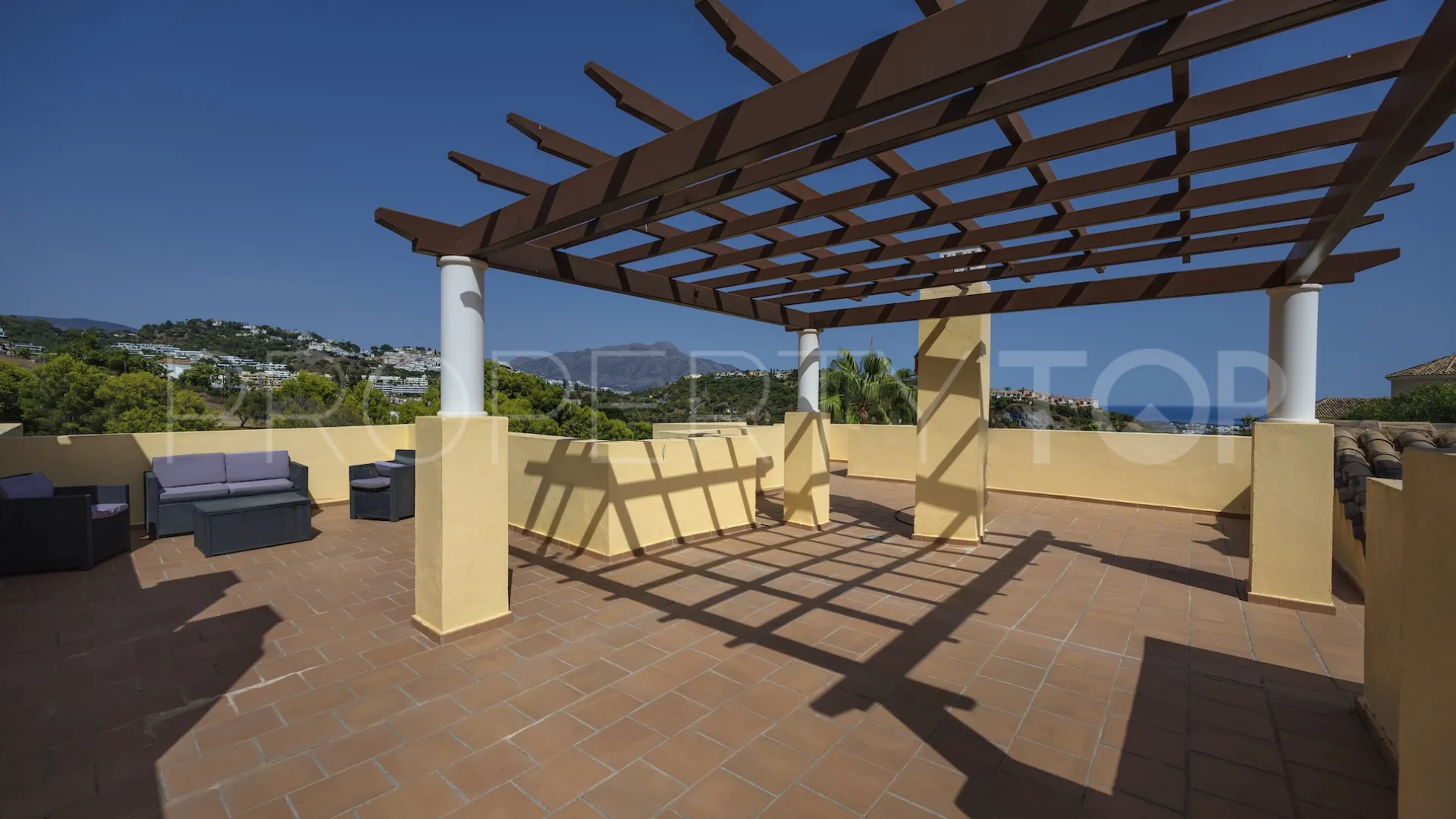 For sale 3 bedrooms penthouse in Los Arqueros