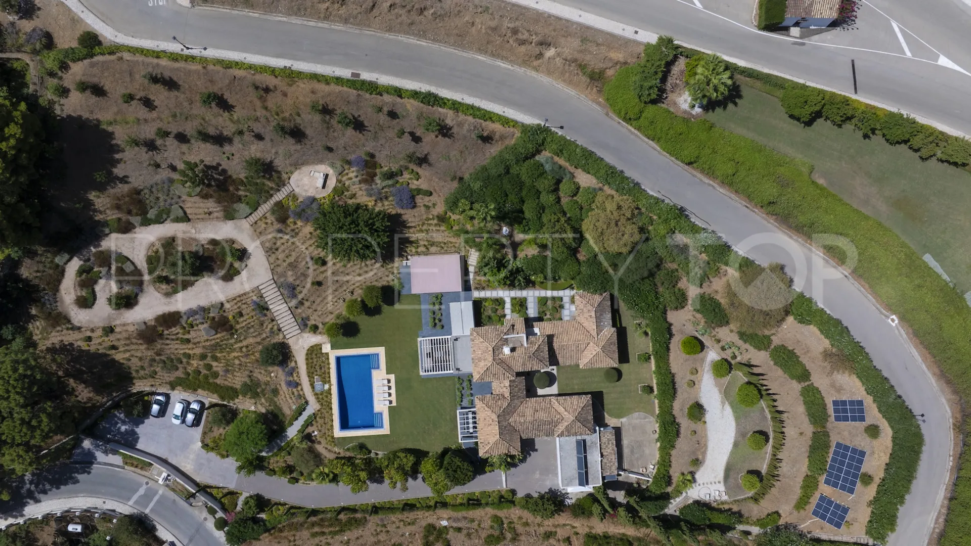 For sale Monte Mayor villa with 4 bedrooms