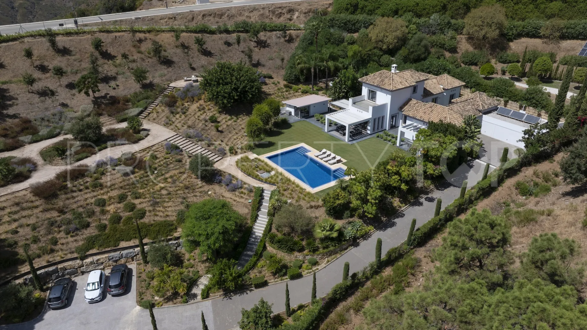 For sale Monte Mayor villa with 4 bedrooms