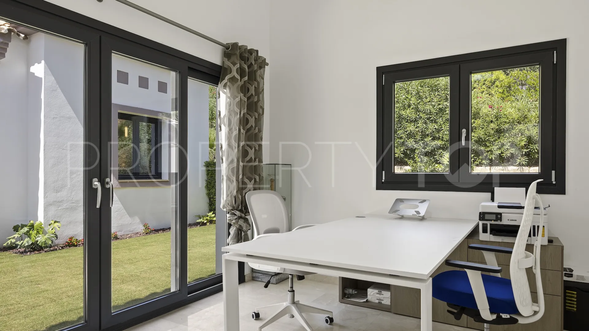 For sale Monte Mayor villa with 4 bedrooms