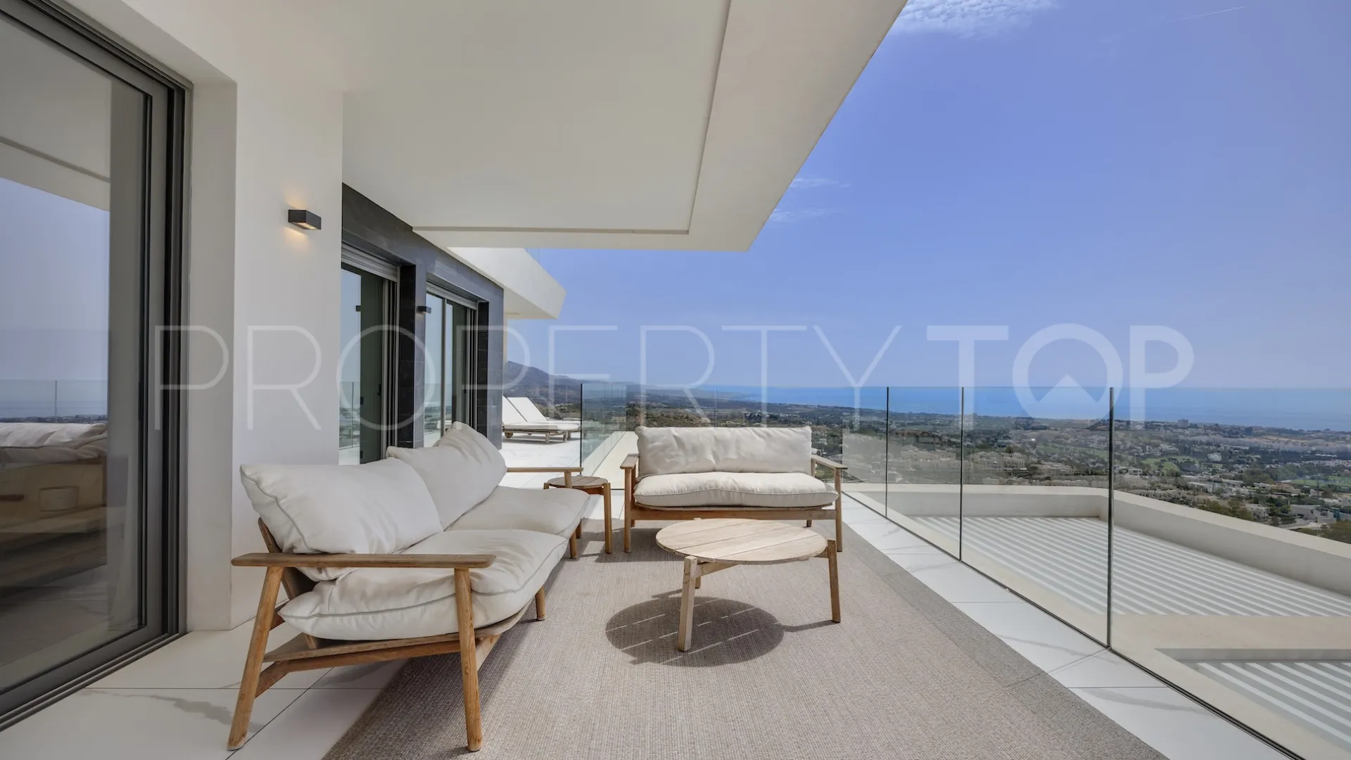 Apartamento en venta en Byu Hills de 3 dormitorios