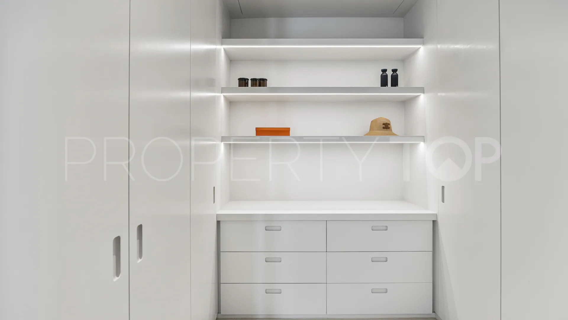 Apartamento en venta en Byu Hills de 3 dormitorios