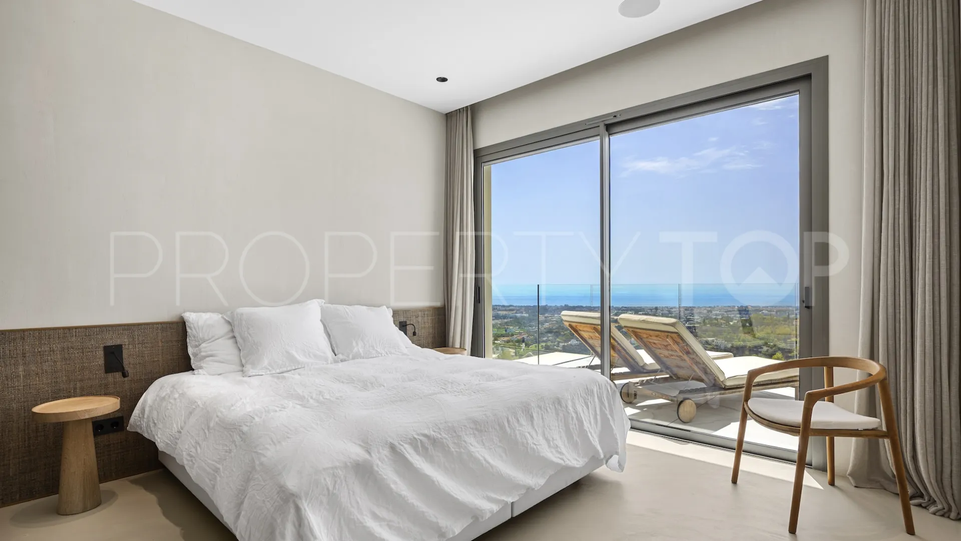 Apartamento en venta en Byu Hills de 3 dormitorios