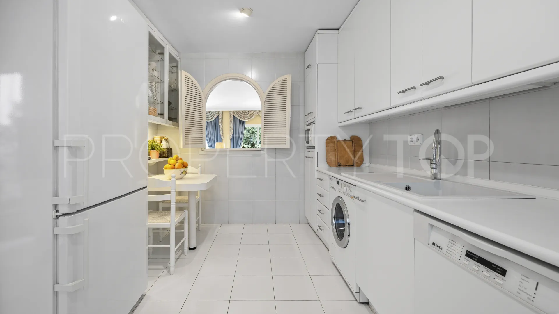 Town house in Las Jacarandas for sale