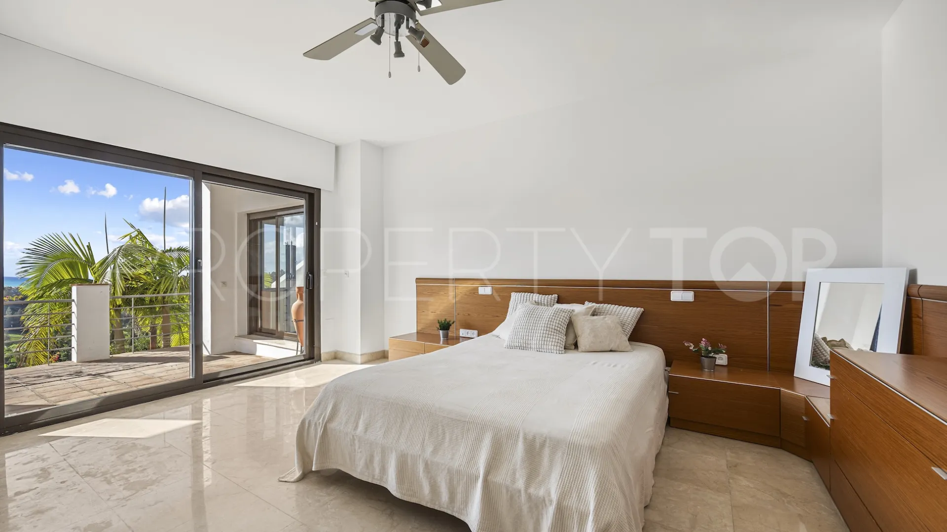 Los Arqueros, villa con 6 dormitorios a la venta