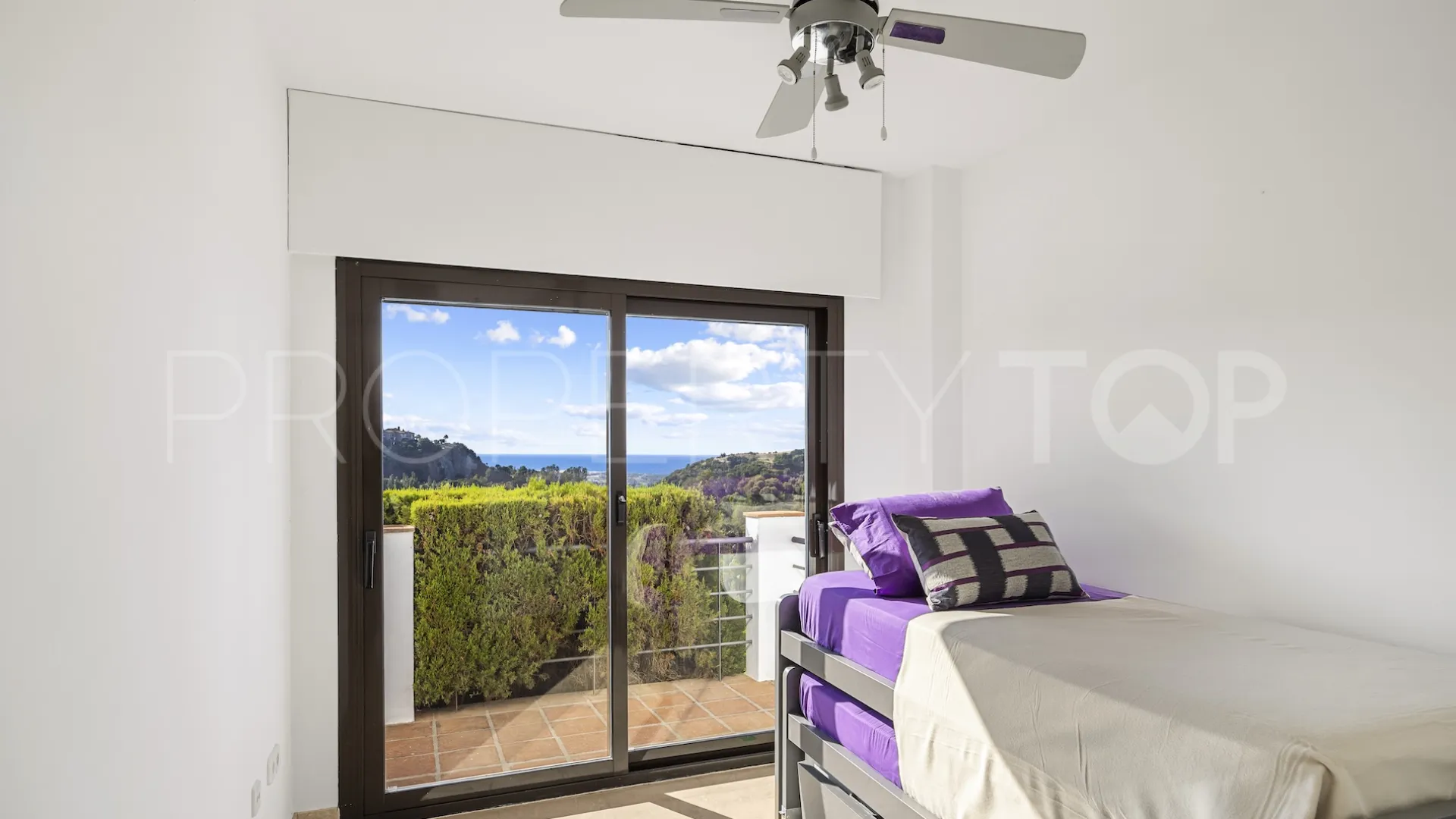 Los Arqueros, villa con 6 dormitorios a la venta