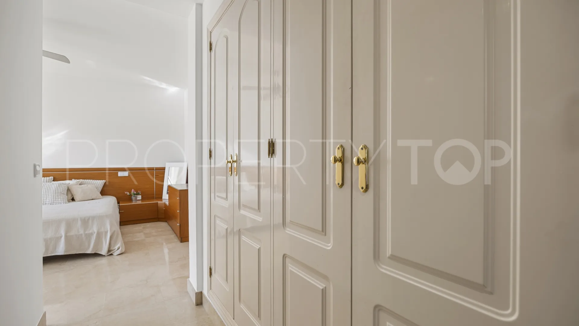 Los Arqueros, villa con 6 dormitorios a la venta