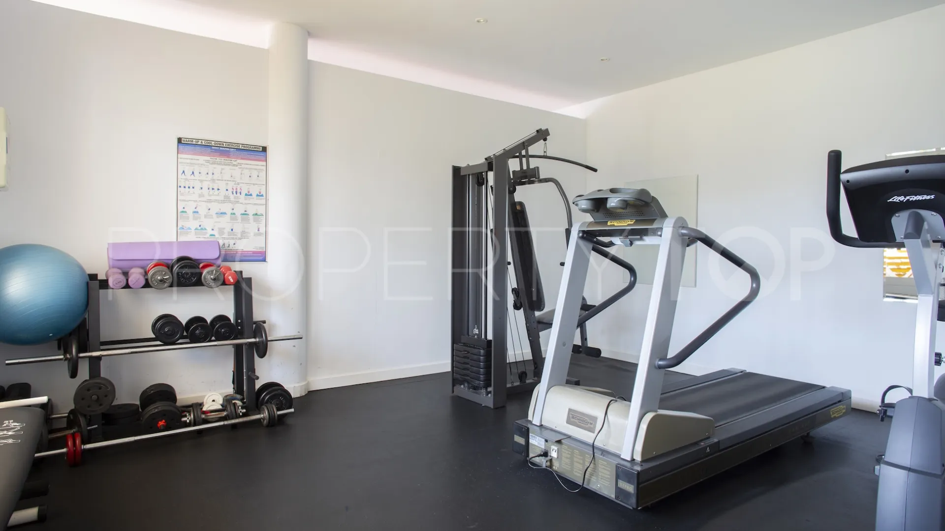 For sale Selwo Hills apartment with 2 bedrooms