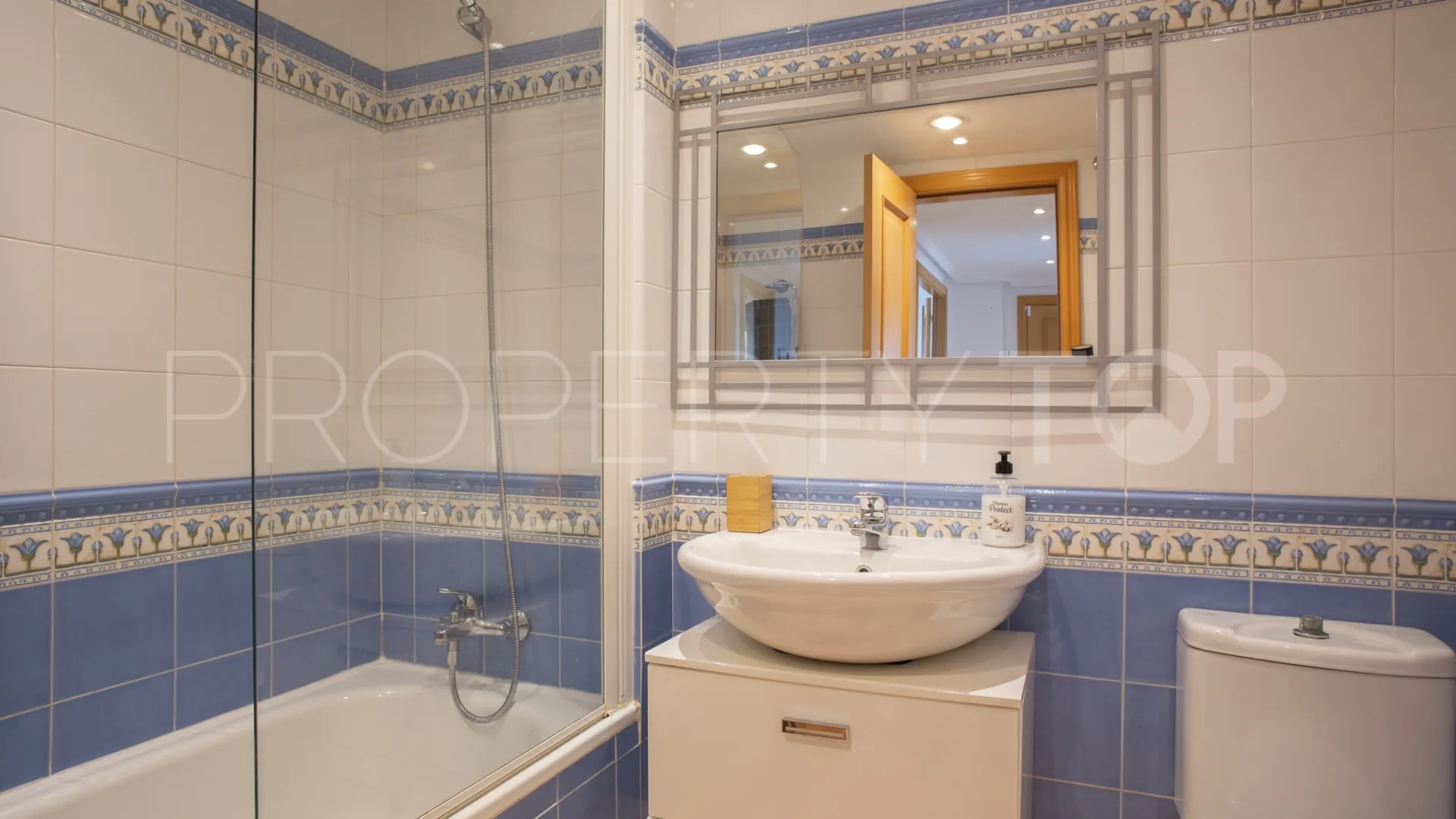 For sale Selwo Hills apartment with 2 bedrooms