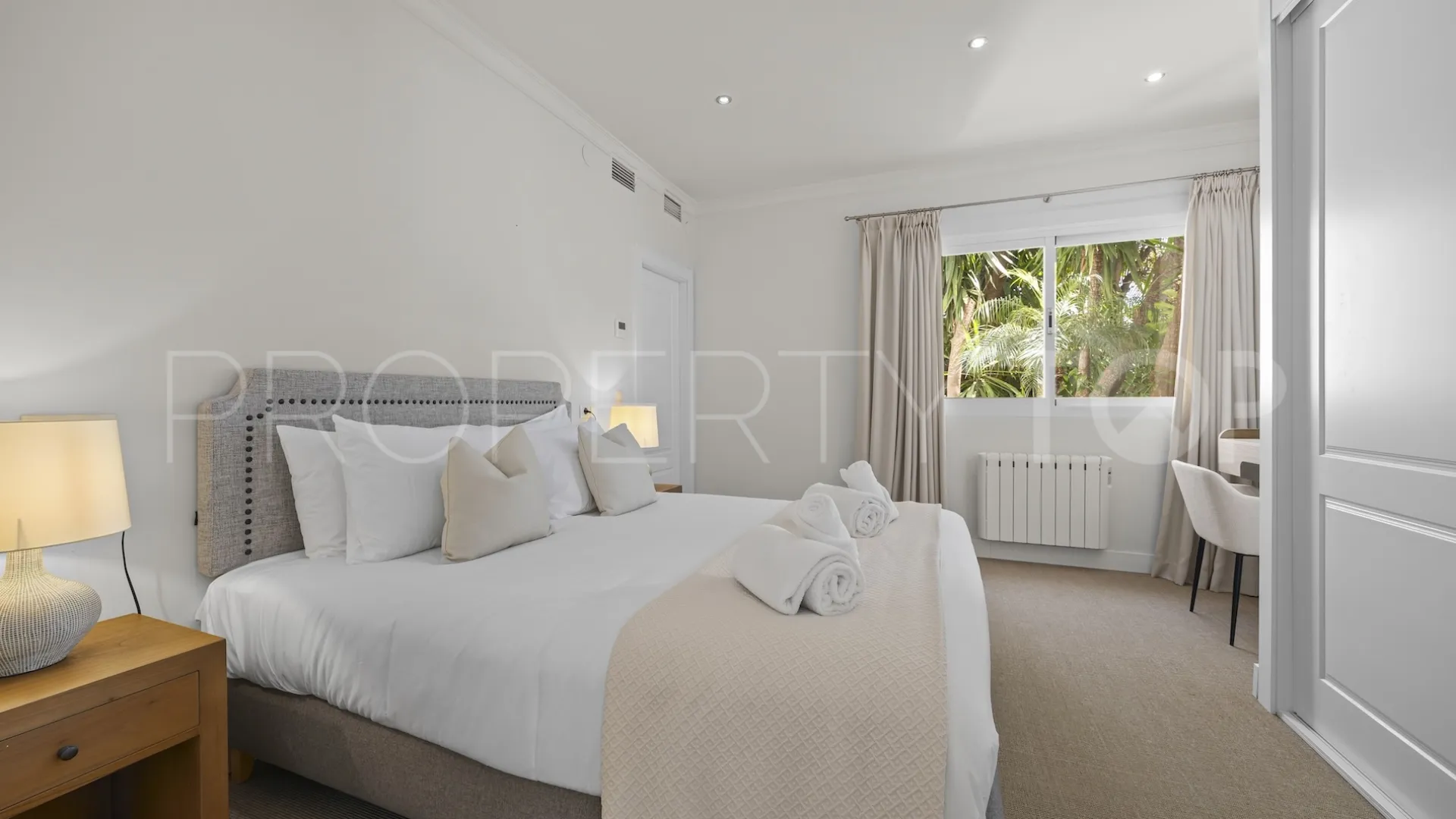 Comprar villa en El Herrojo