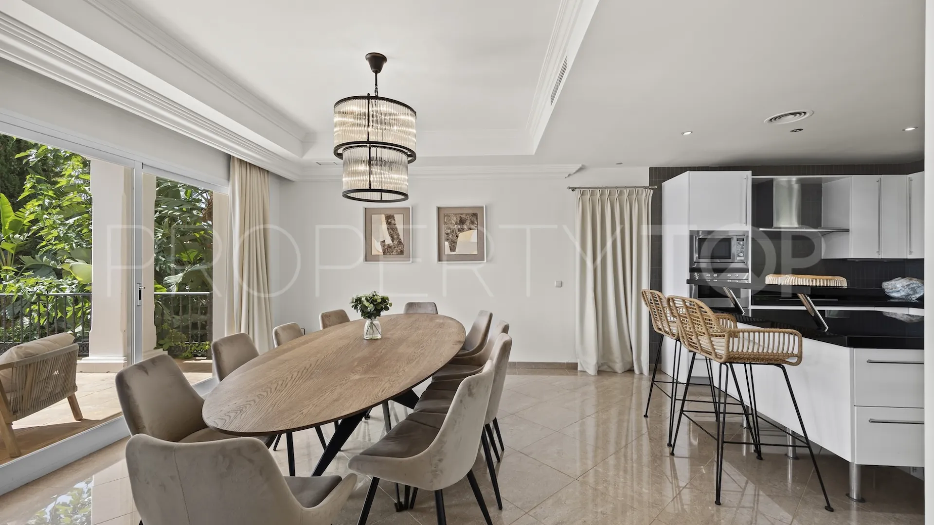 Comprar villa en El Herrojo