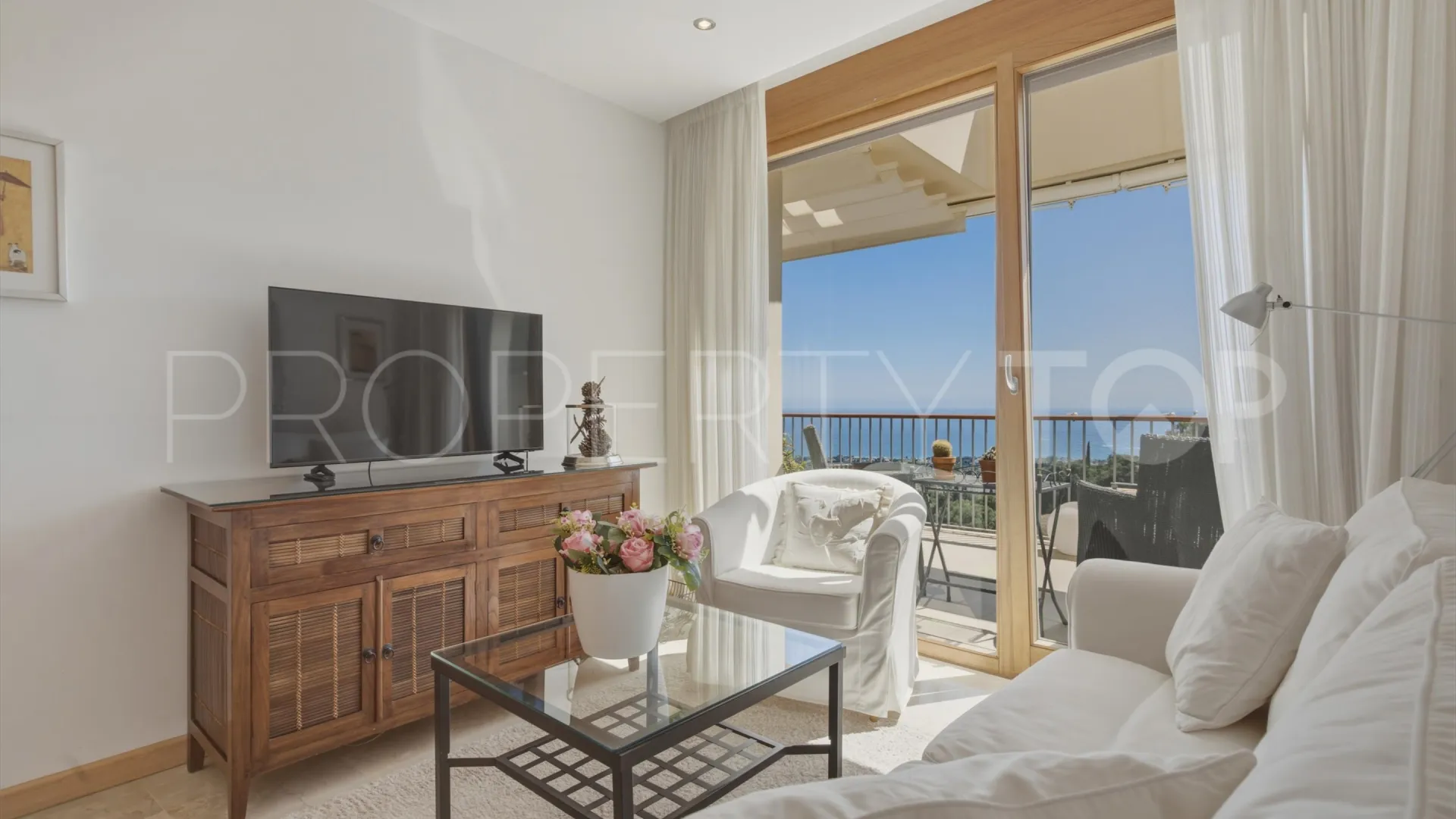 Lomas de los Monteros 3 bedrooms apartment for sale