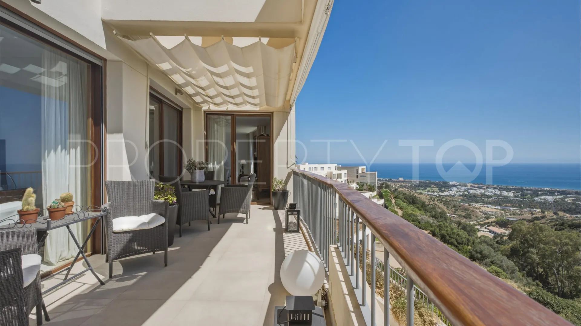 Lomas de los Monteros 3 bedrooms apartment for sale
