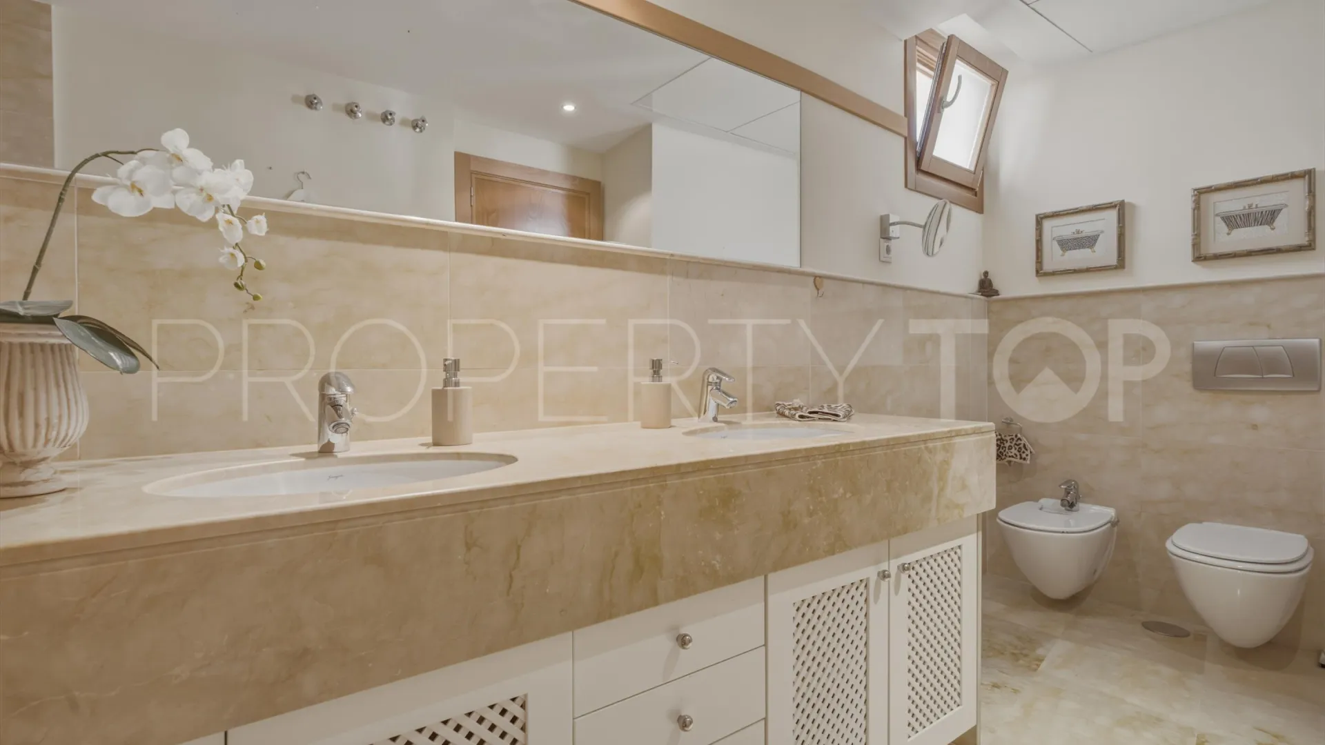 Lomas de los Monteros 3 bedrooms apartment for sale