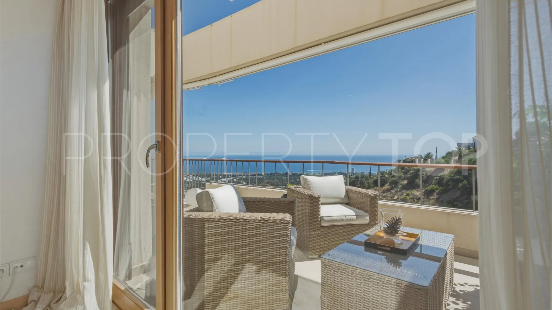 Lomas de los Monteros 3 bedrooms apartment for sale
