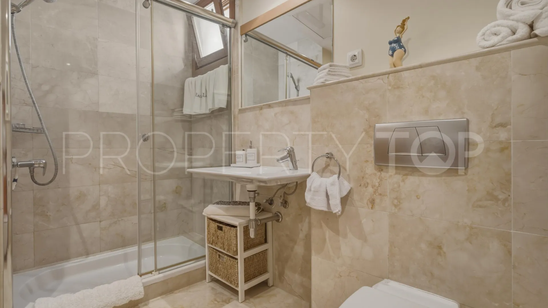 Lomas de los Monteros 3 bedrooms apartment for sale