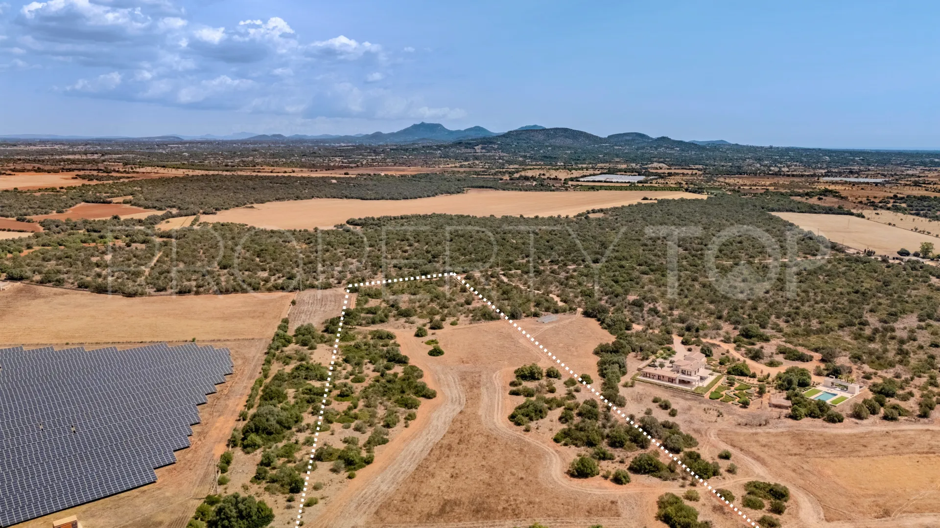 Plot in Santanyi for sale